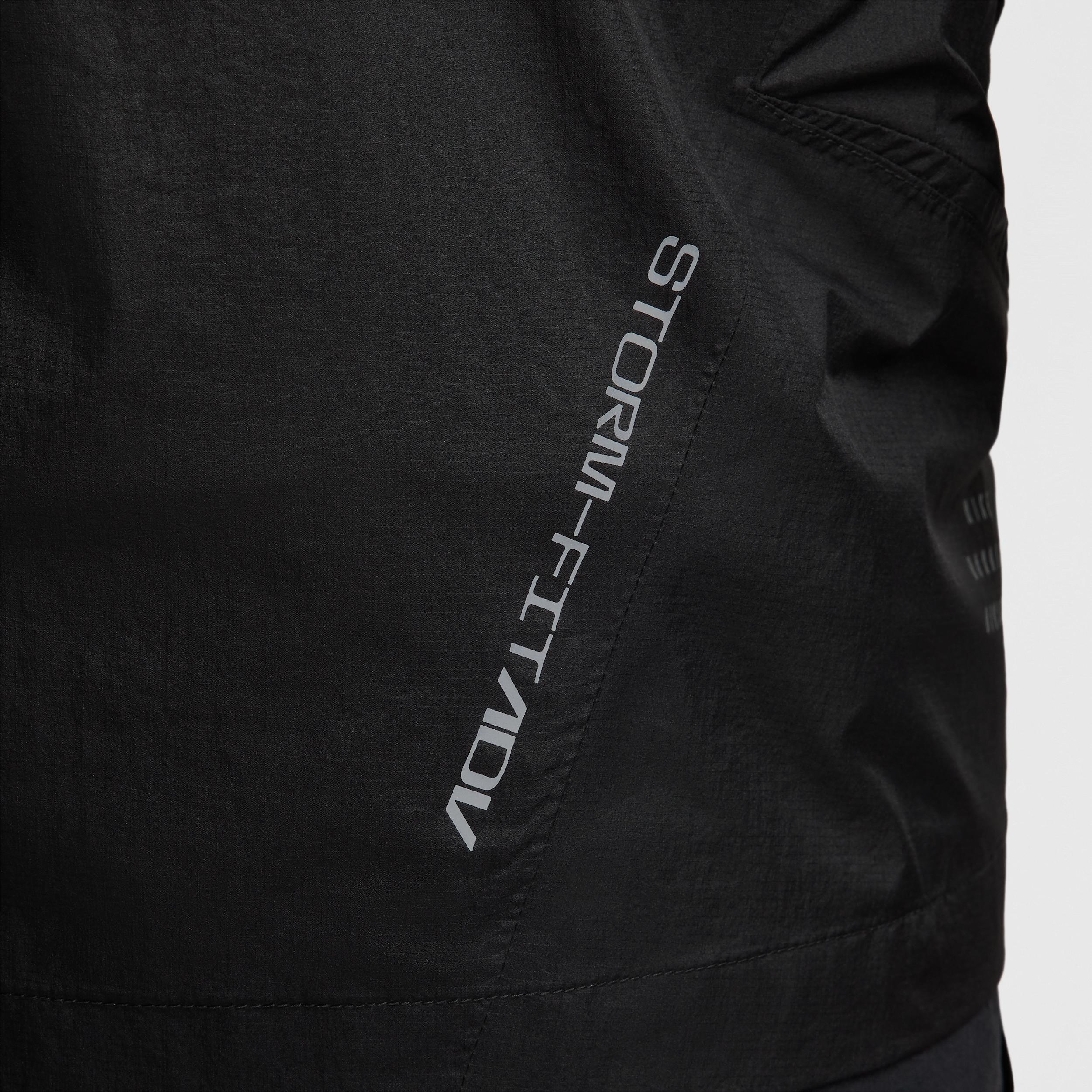 Nike Running Division Men's Storm-FIT ADV Running Jacket Product Image
