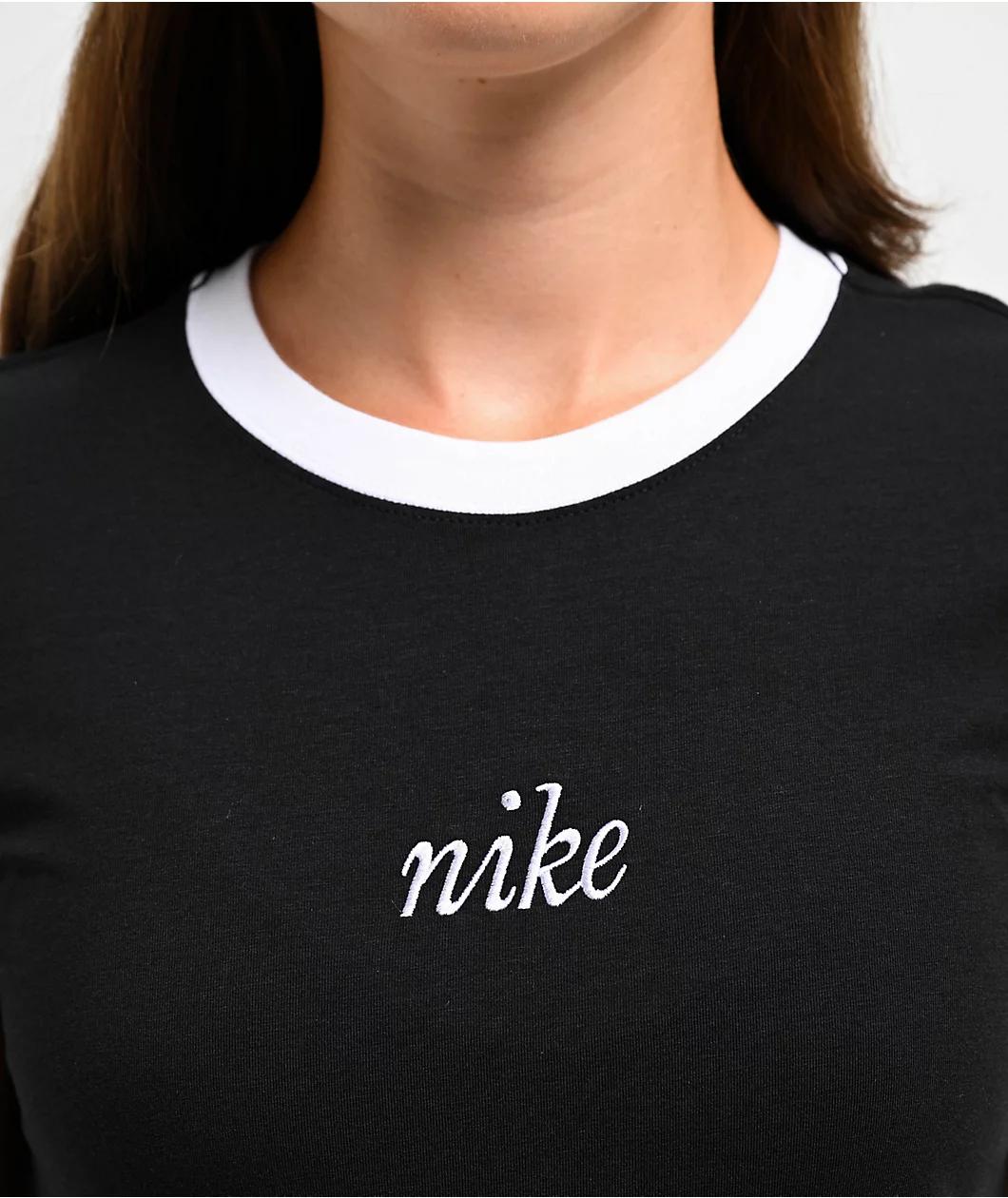 Nike Sportswear Chill Knit Black T-Shirt Product Image