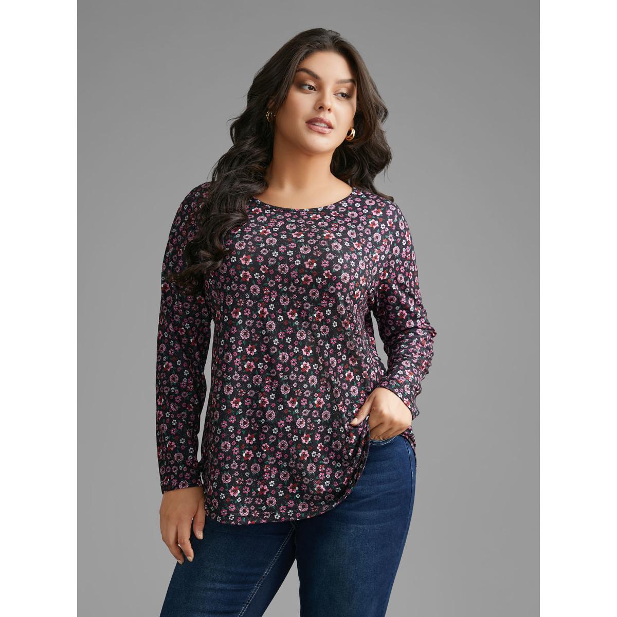 Plus Size Ditsy Floral Crew Neck Curved Hem T-shirt Multicolor Women Elegant Non Natural Flowers Round Neck Everyday T-shirts BloomChic 14-16/1X Product Image