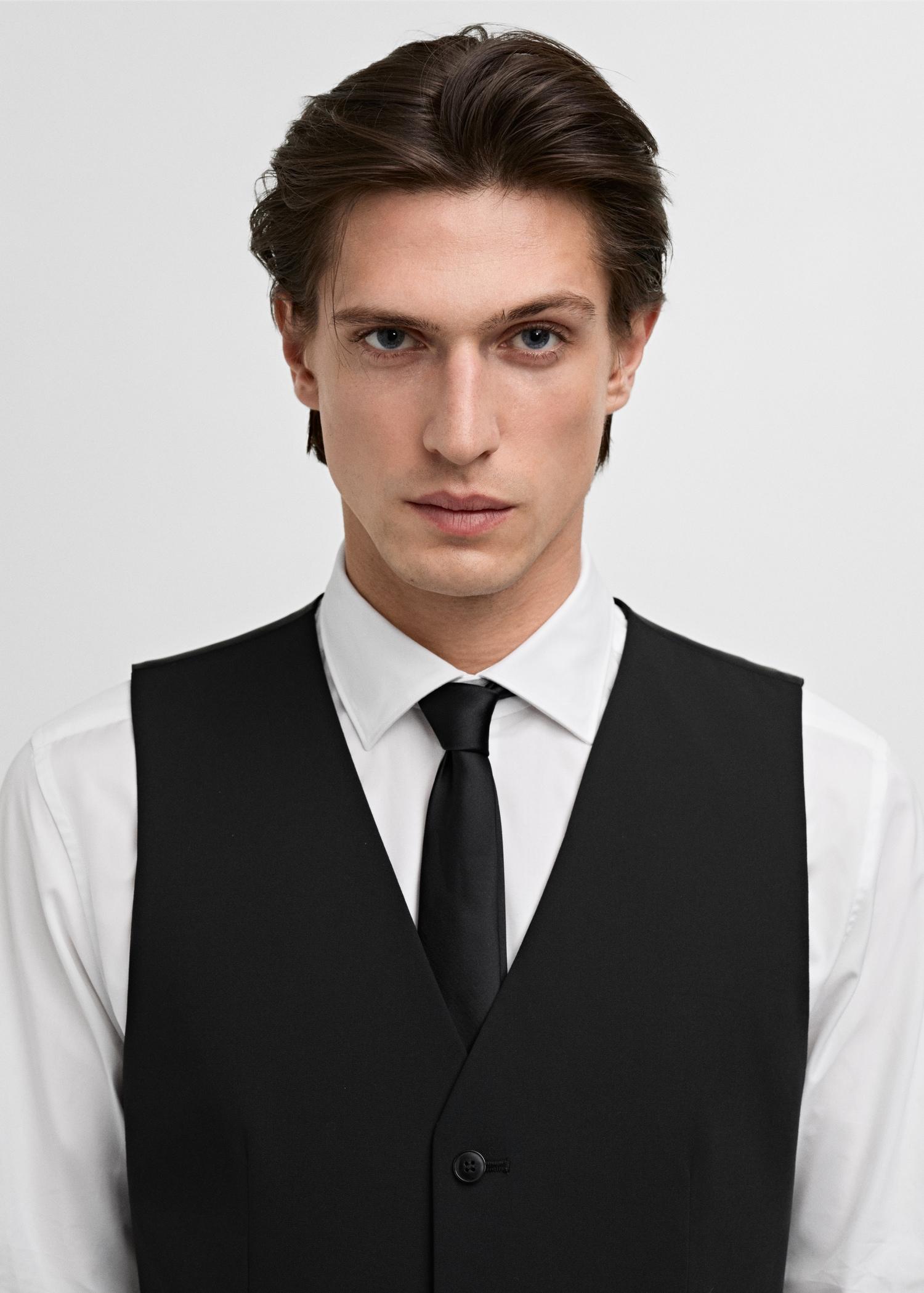 Paris super slim-fit suit vest - Men | MANGO USA Product Image