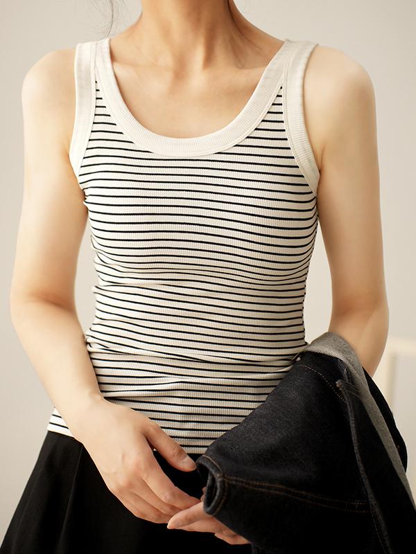 Striped Print U Neck Tank Top Product Image