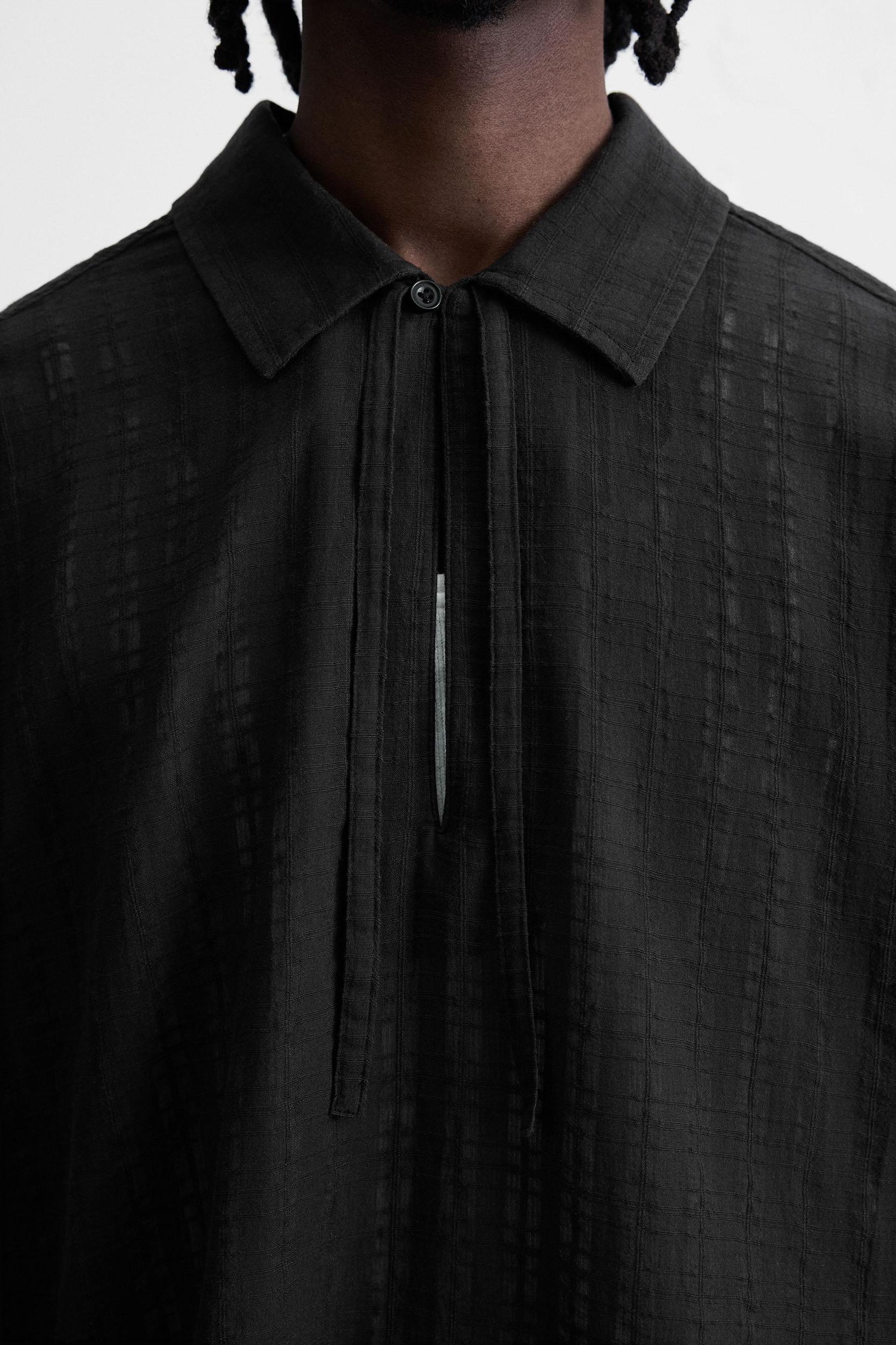 TEXTURED SEMI-SHEER POLO SHIRT Product Image