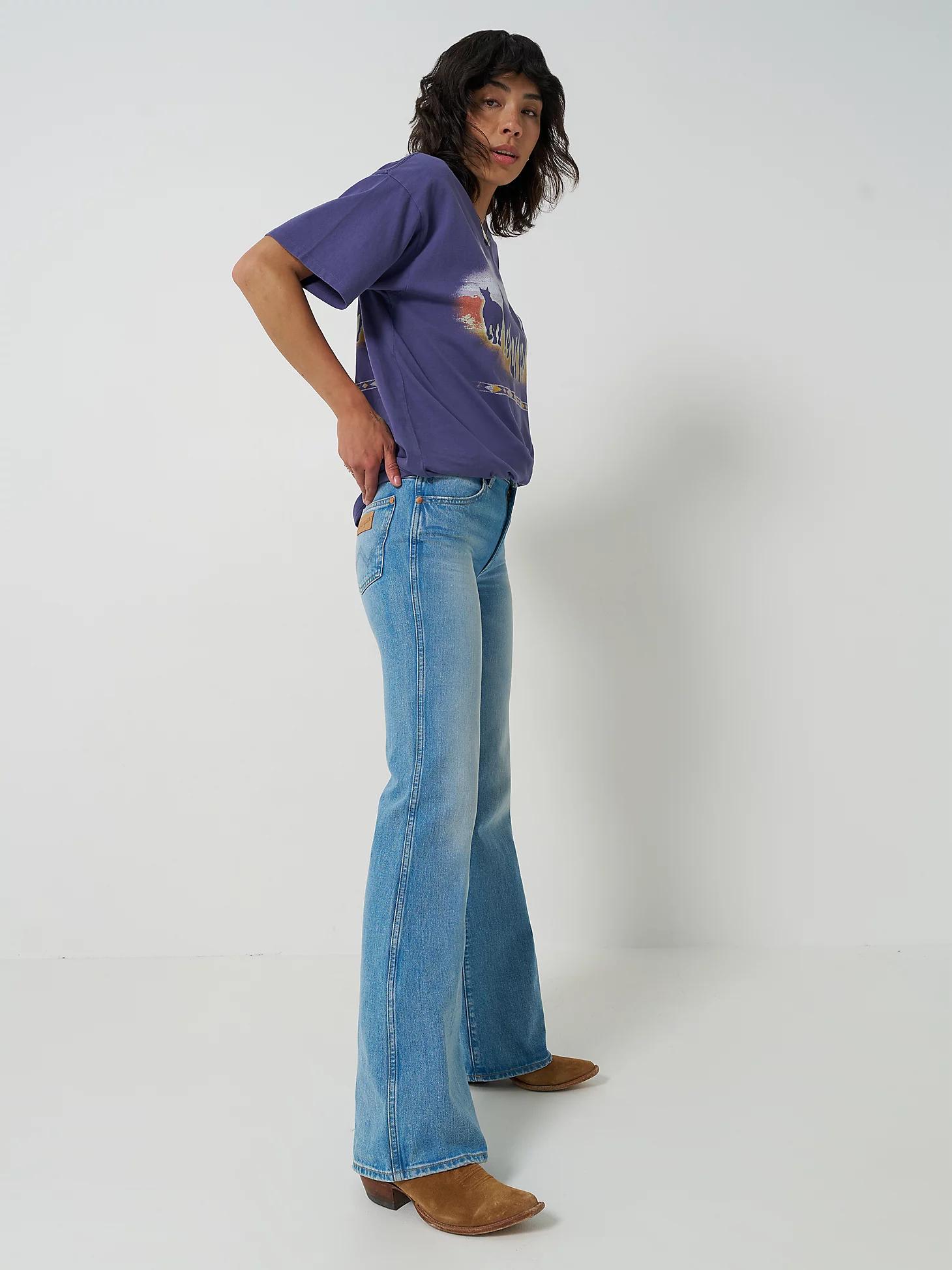 Women's 70's Flare Jean in Soft Ocean Product Image