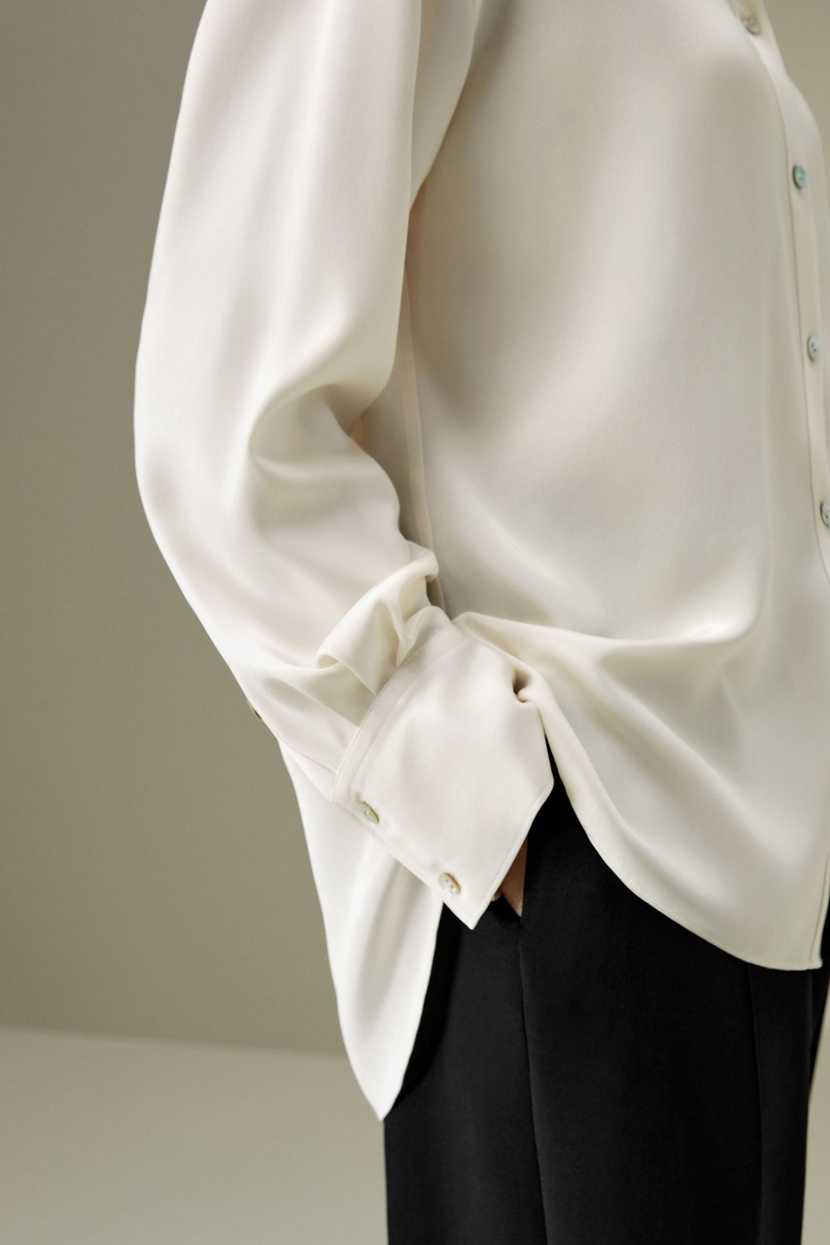 The One Relaxed Fit Silk Shirt Product Image