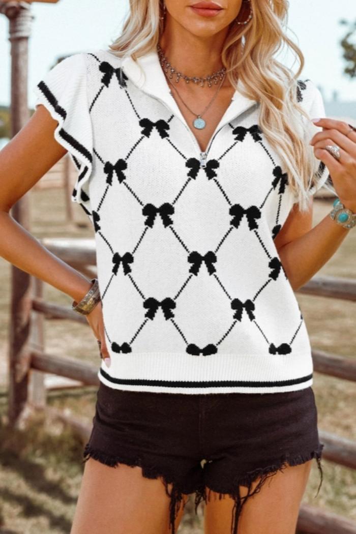Bow Print Zipped Collar Sweater Product Image