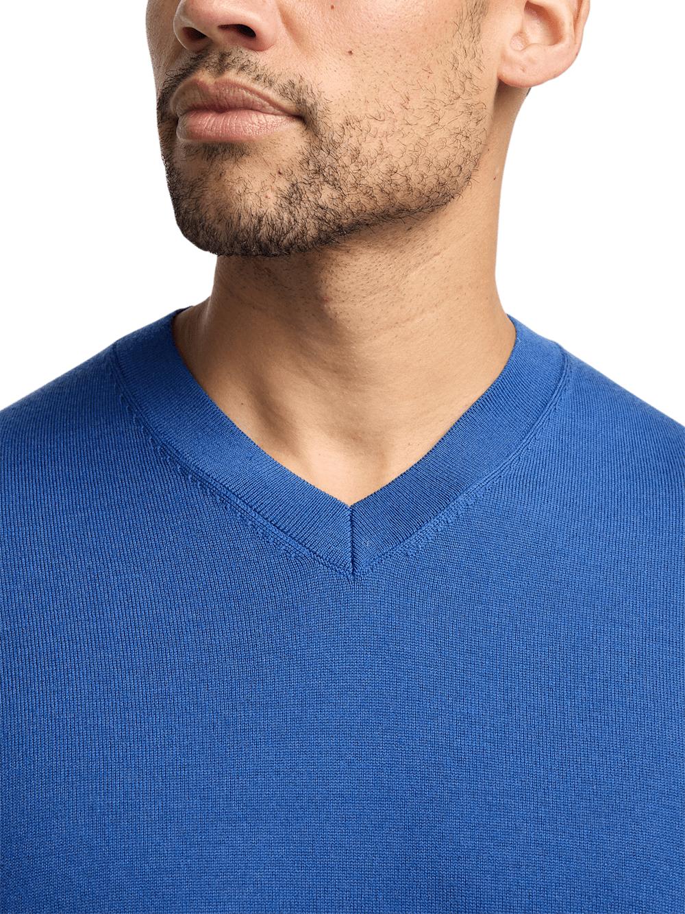 Merino Wool V-neck Sweater - Green Product Image