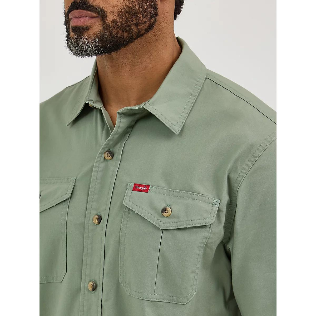 Men's Relaxed Stretch Poplin Shirt in Sea Spray Product Image