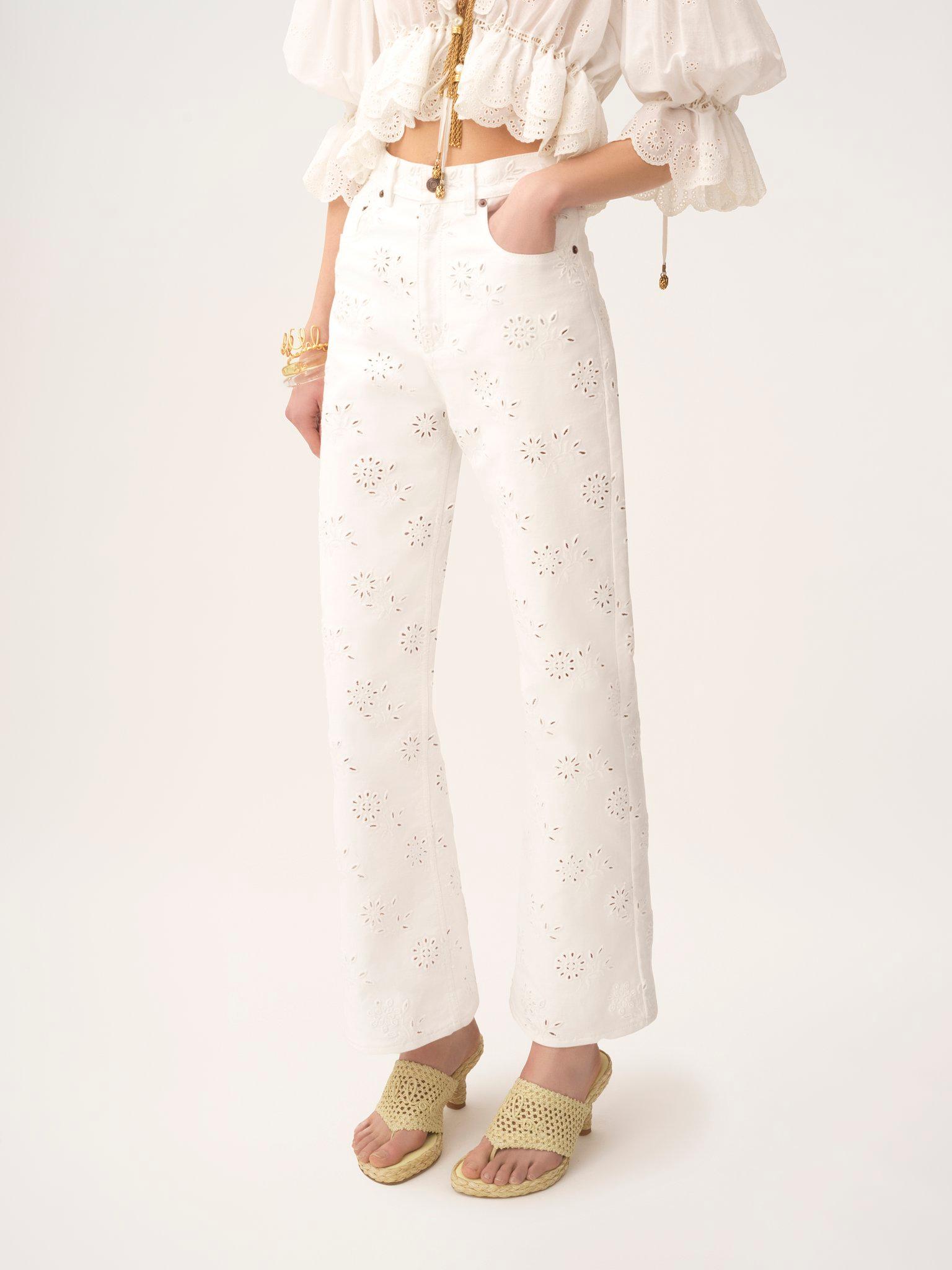 Embroidered cropped jeans in denim Product Image