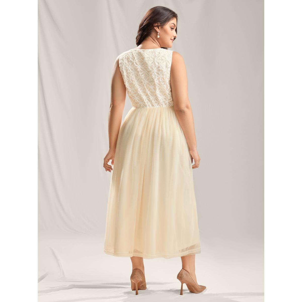 Plus Size Floral Embroidered Spliced Mesh Maxi Dress Beige Women Round Neck Sleeveless Curvy BloomChic 26/4X Product Image