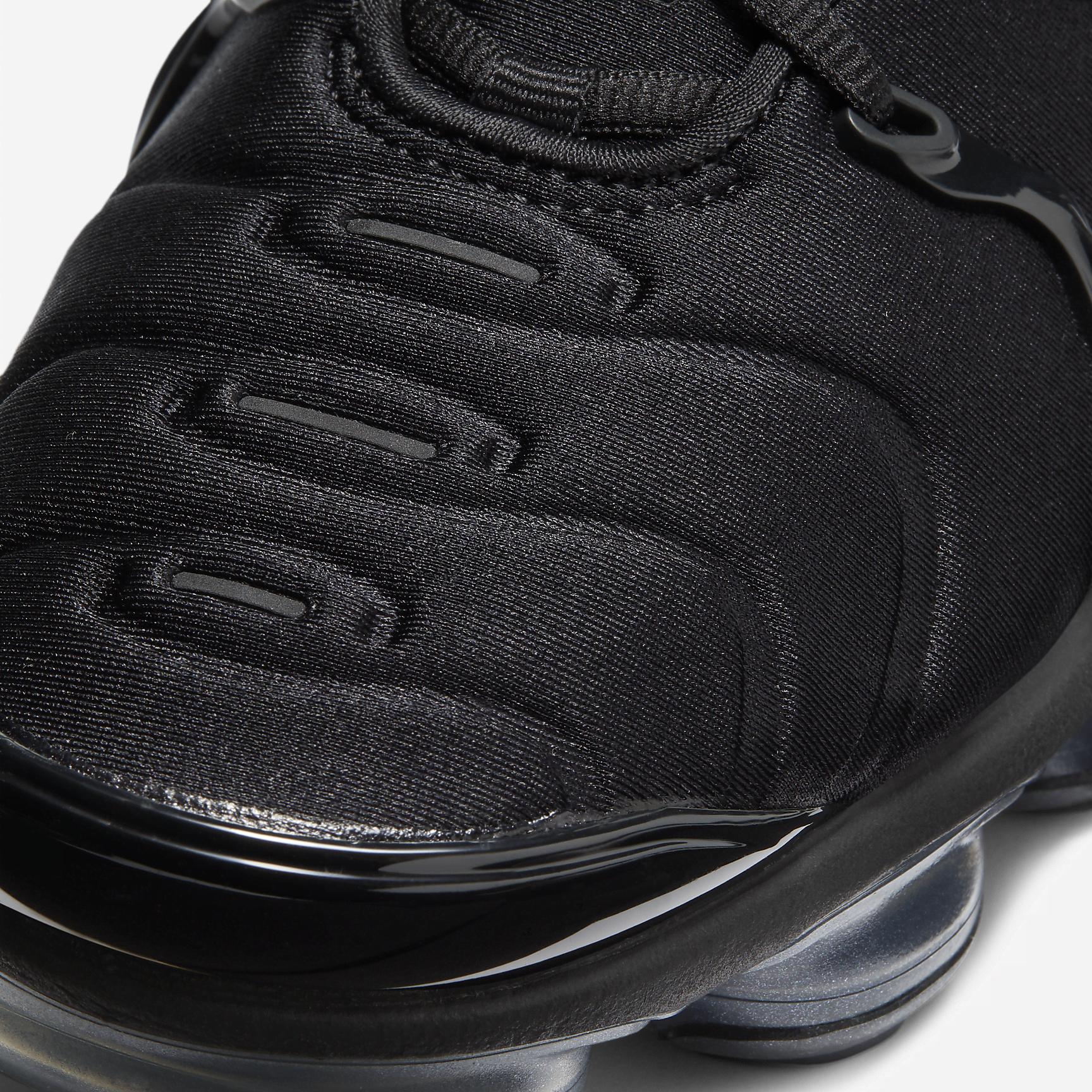 Nike Air VaporMax Plus Women's Shoe Product Image