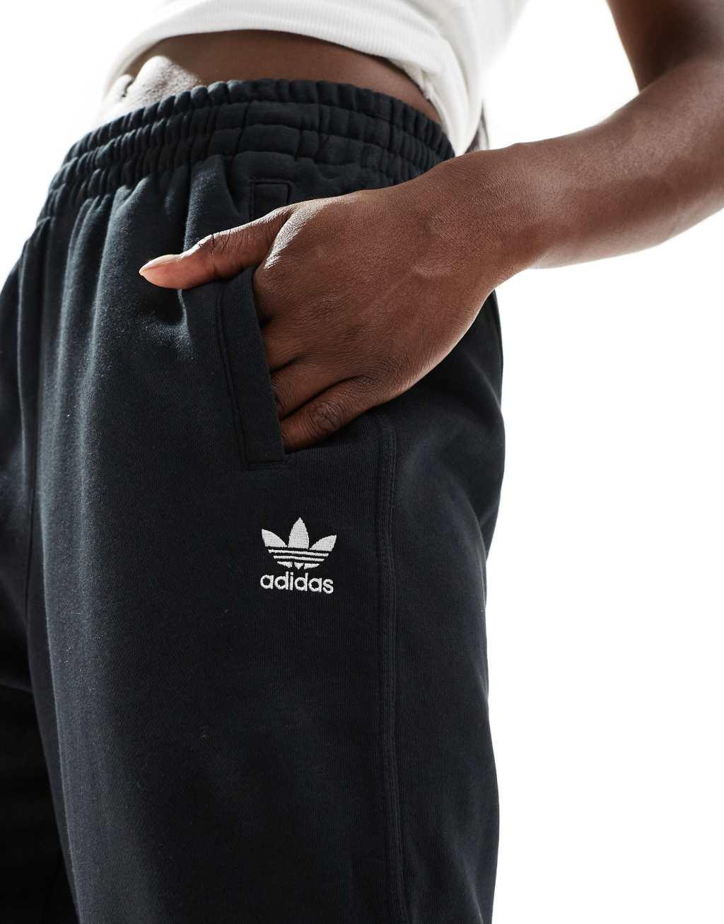 adidas Originals essential track pants in black Product Image