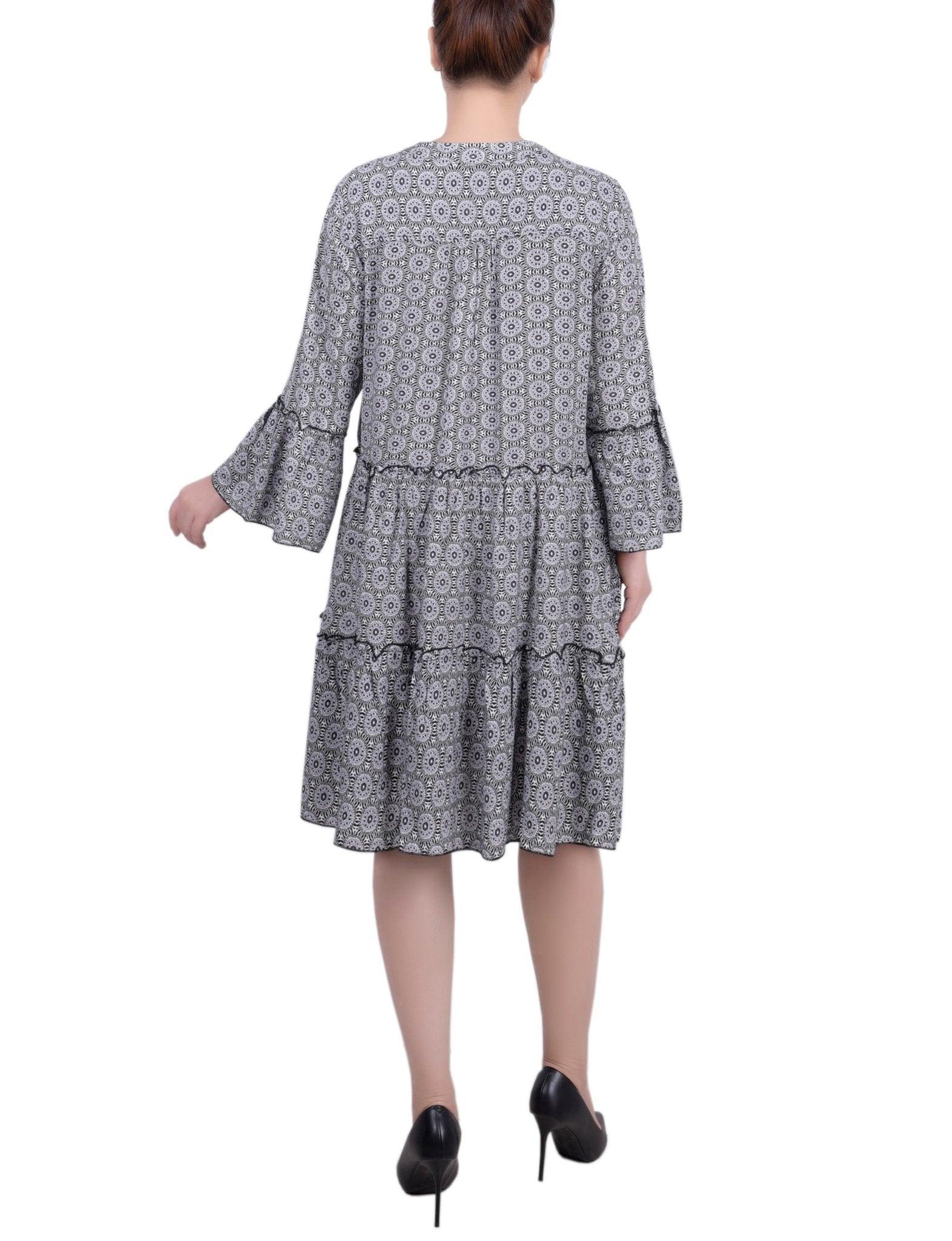 Black White Geo 3/4 Sleeve Tiered Dress - Petite Product Image