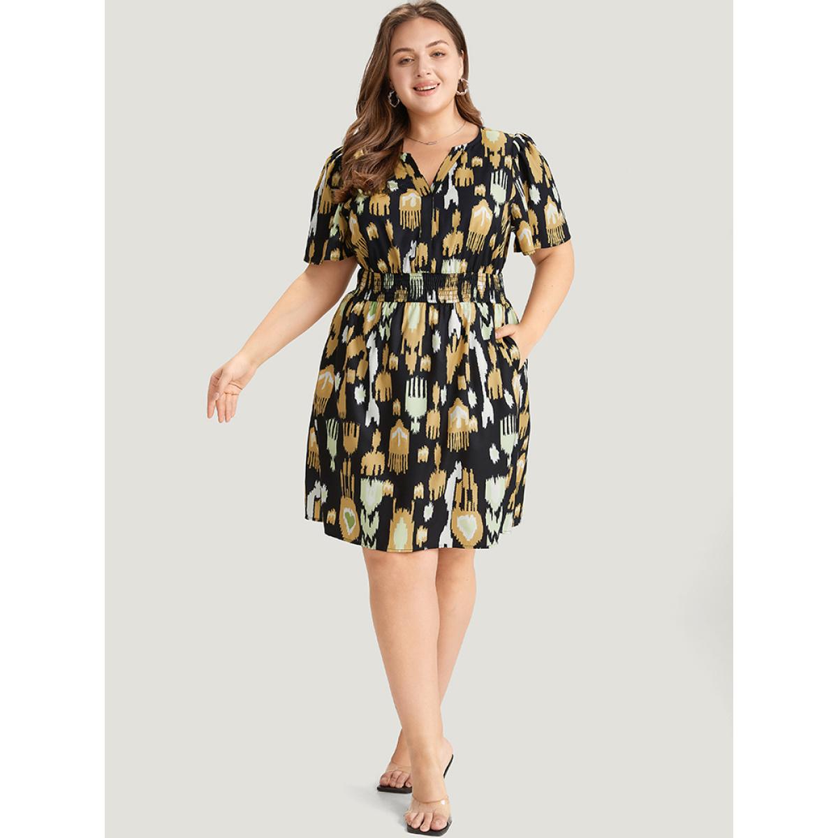 Plus Size Graphic Print Notched Shirred Pocket Puff Sleeve Dress Leopard Women Elegant Shirred V-neck Short sleeve Curvy Knee Dress BloomChic 28/5X Product Image