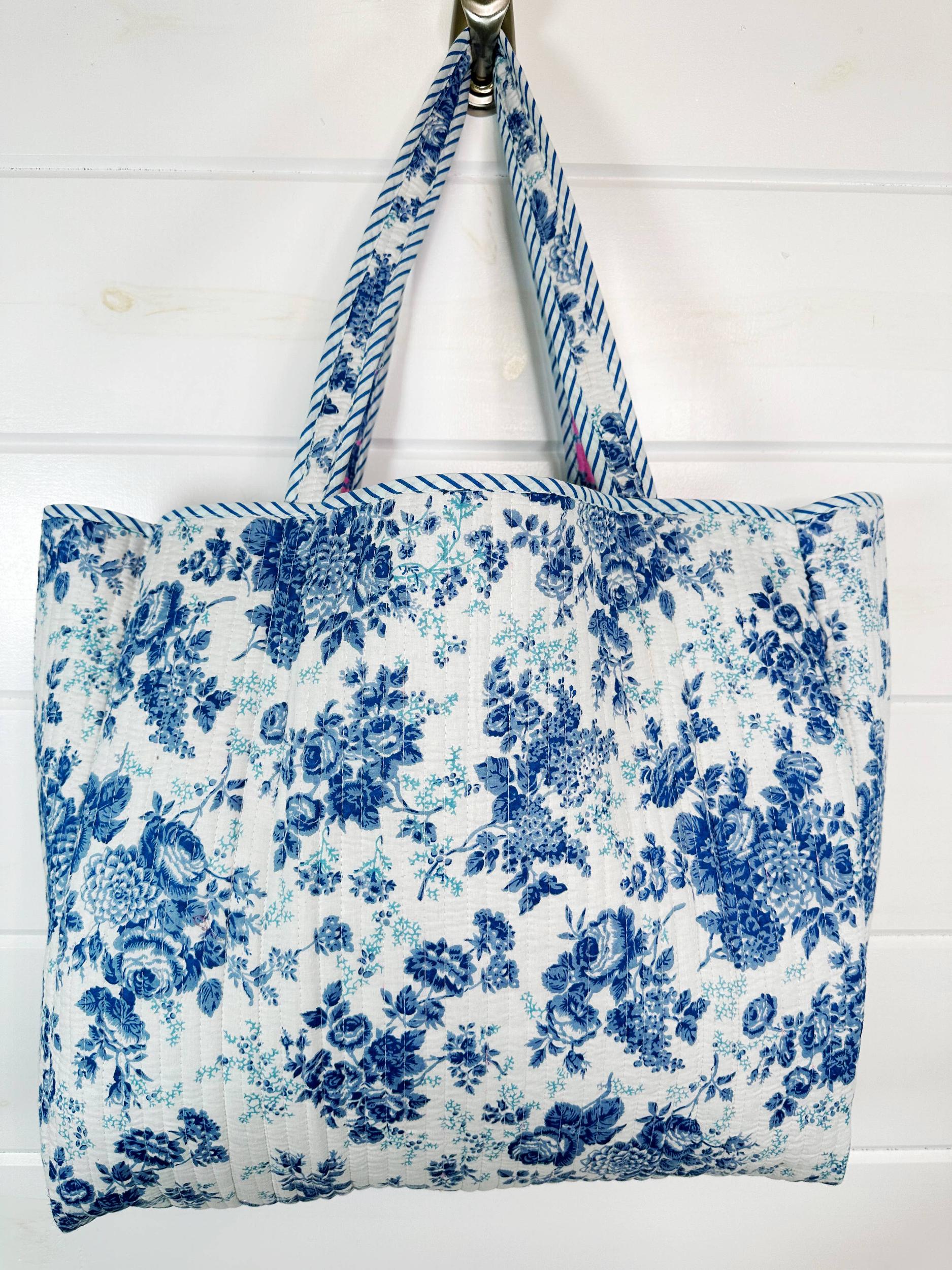 Cottage Floral Quilted Tote Bag Product Image