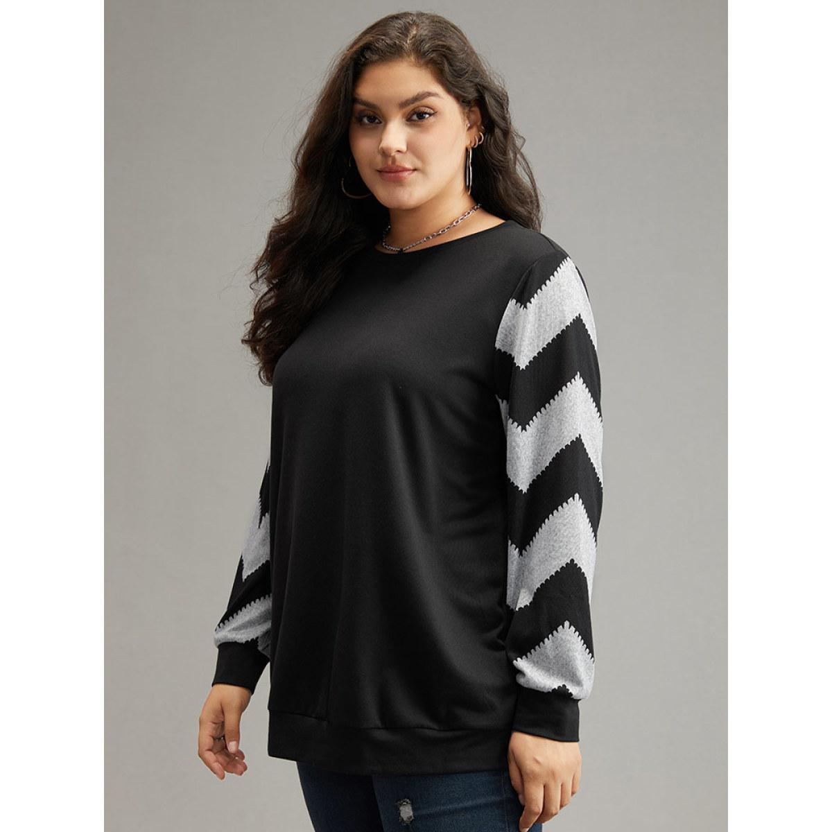 Plus Size Geometric Patchwork Round Neck Sweatshirt Women DarkBlue Casual Elastic cuffs Round Neck Dailywear Sweatshirts BloomChic 10/M Product Image