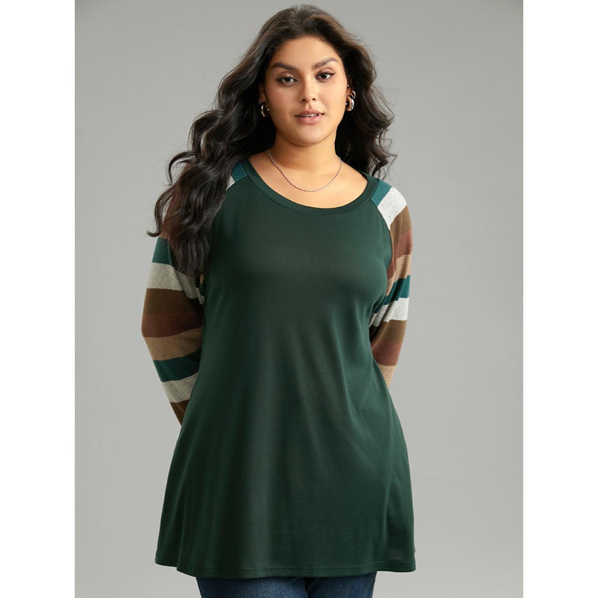 Plus Size Striped Colorblock Contrast Pocket Raglan Sleeve T-shirt DarkGreen Women Elegant Contrast Striped Round Neck Dailywear T-shirts BloomChic 10/M Product Image