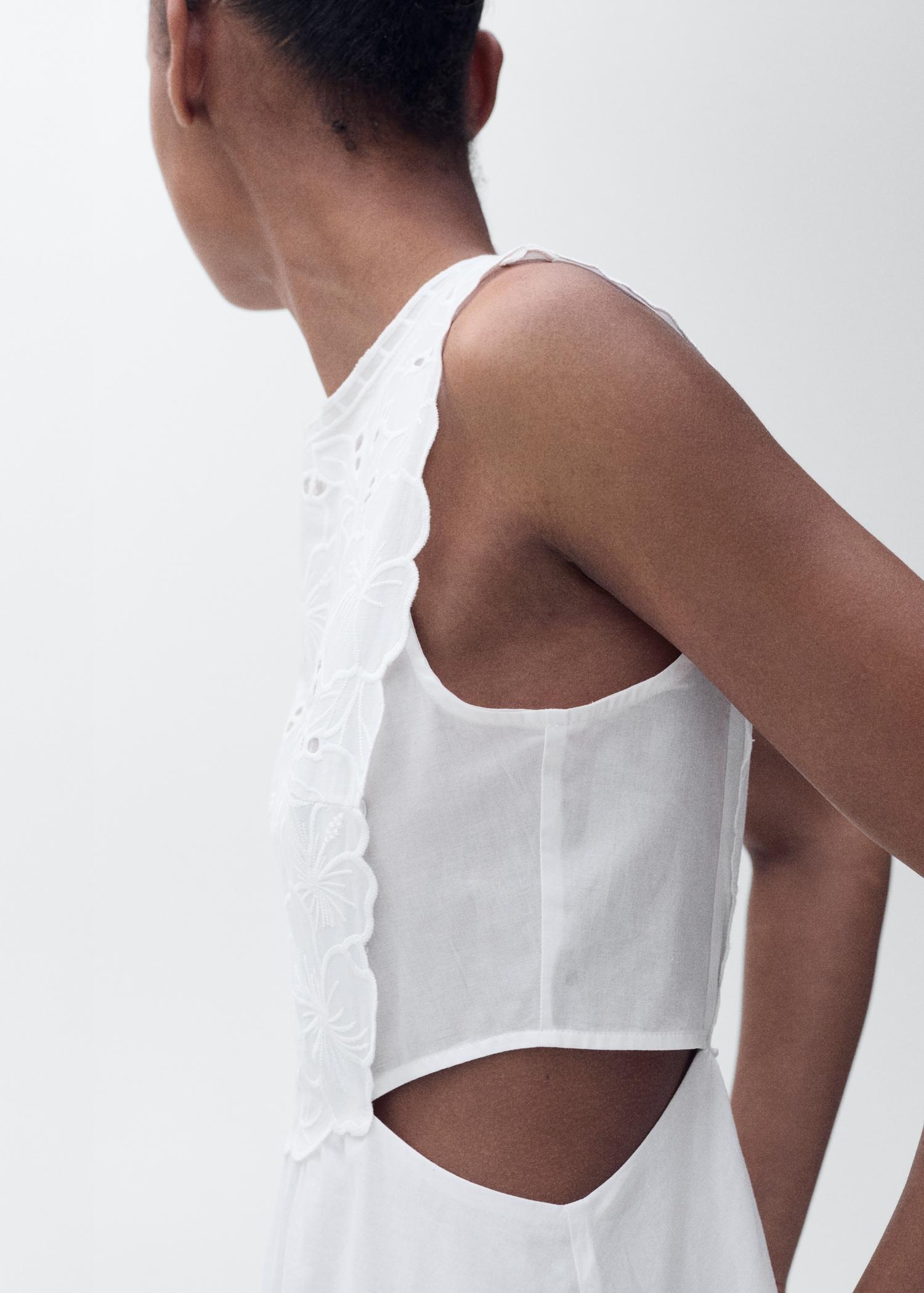 Embroidered dress with side slits - Women | MANGO USA Product Image