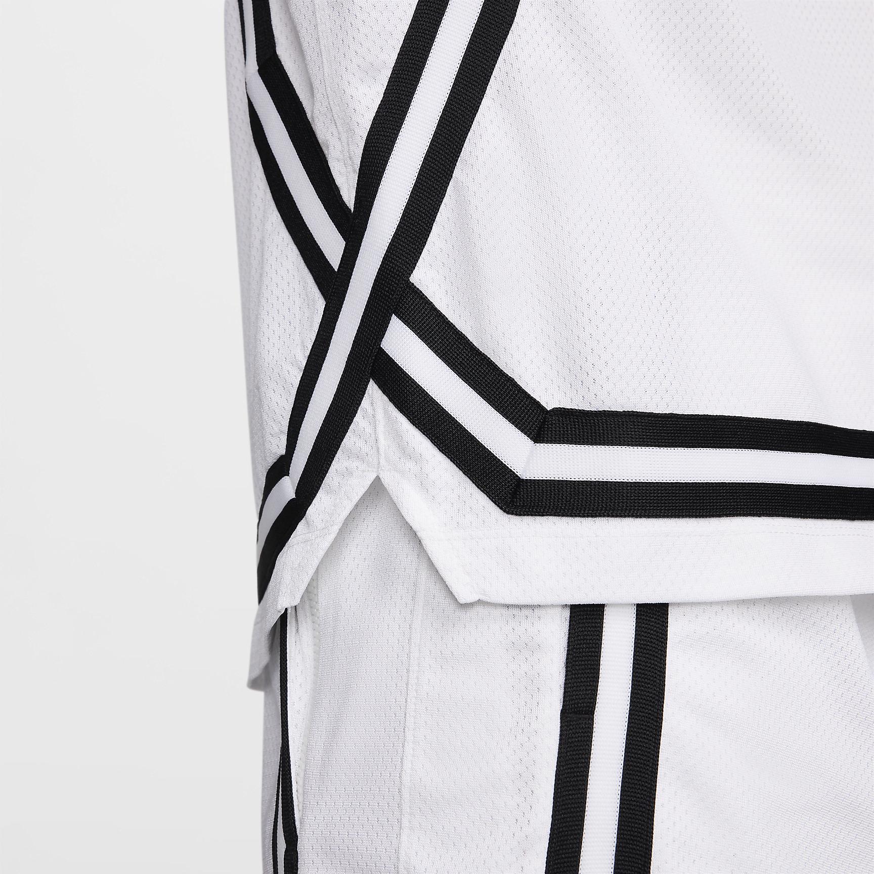 Nike DNA Crossover Men's Dri-FIT Short-Sleeve Basketball Top Product Image