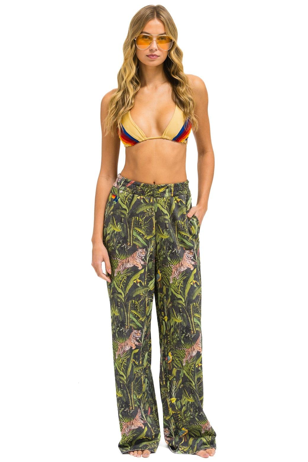 JUNGLE WIDE LEG POCKET SWEATPANTS - VINTAGE CHARCOAL Female Product Image