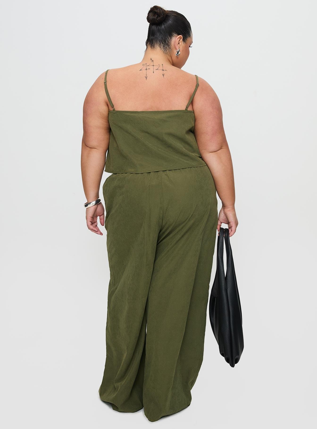 Paigey Set Khaki Curve Product Image