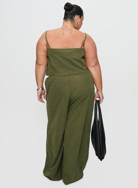 Paigey Set Khaki Curve Product Image