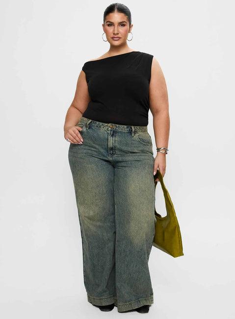 Miyako Bodysuit Black Curve Product Image