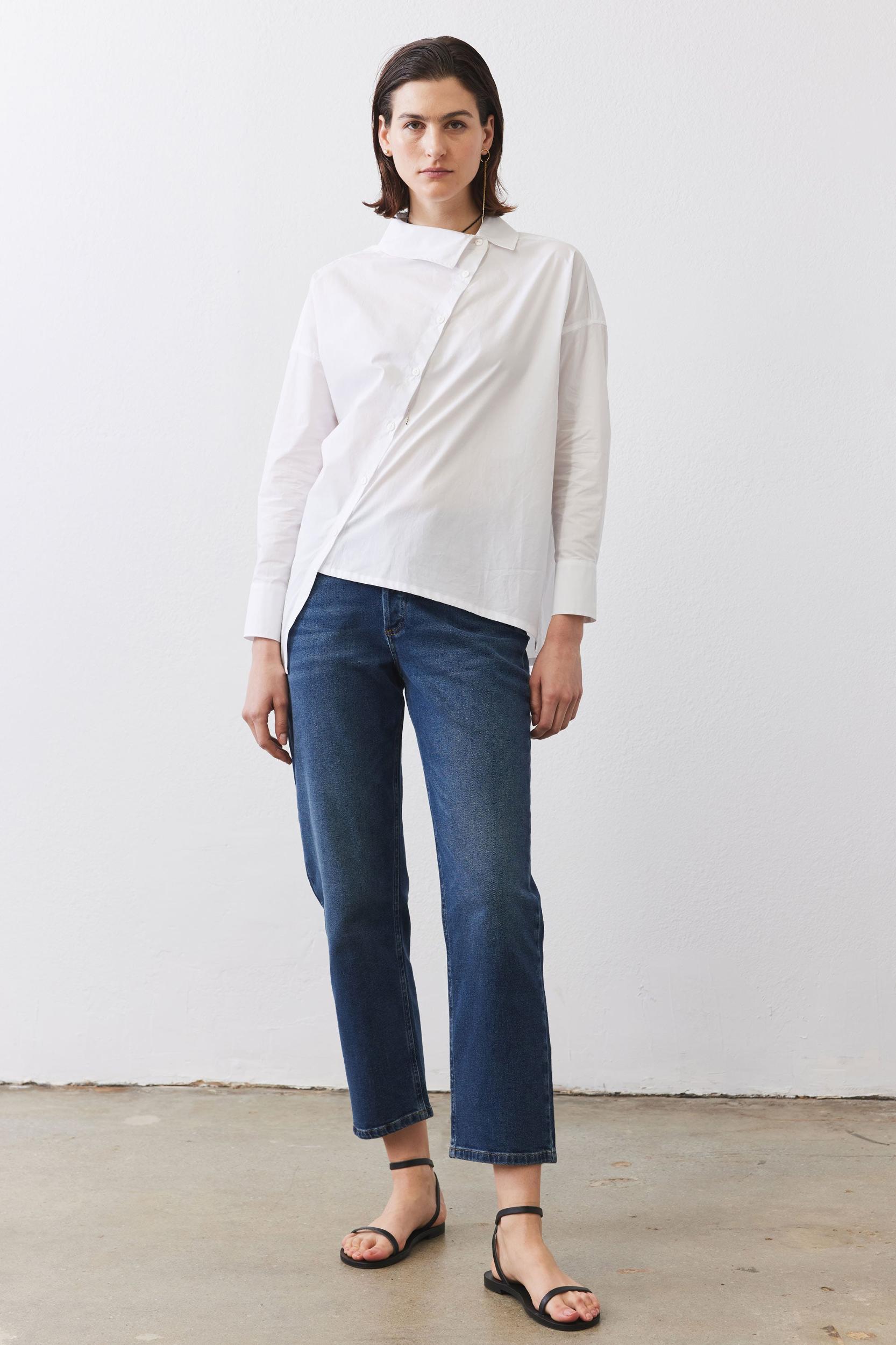 The Crop Mid-Rise Straight Jeans Product Image