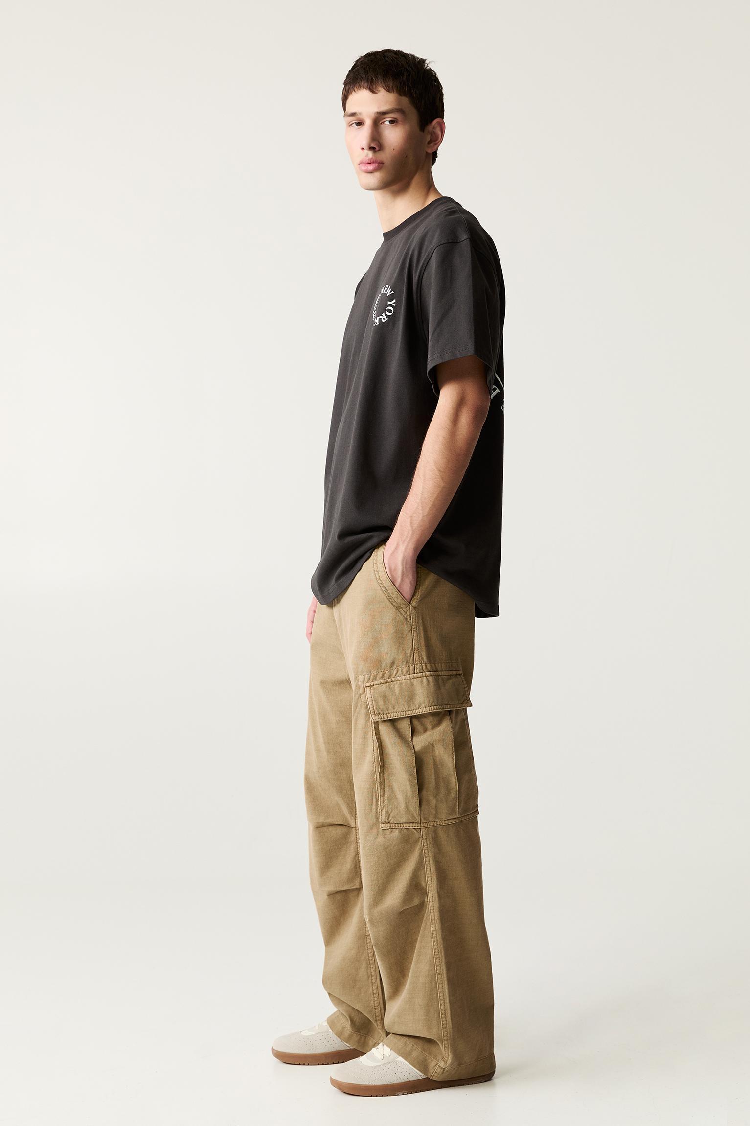Washed baggy cargo pants Product Image