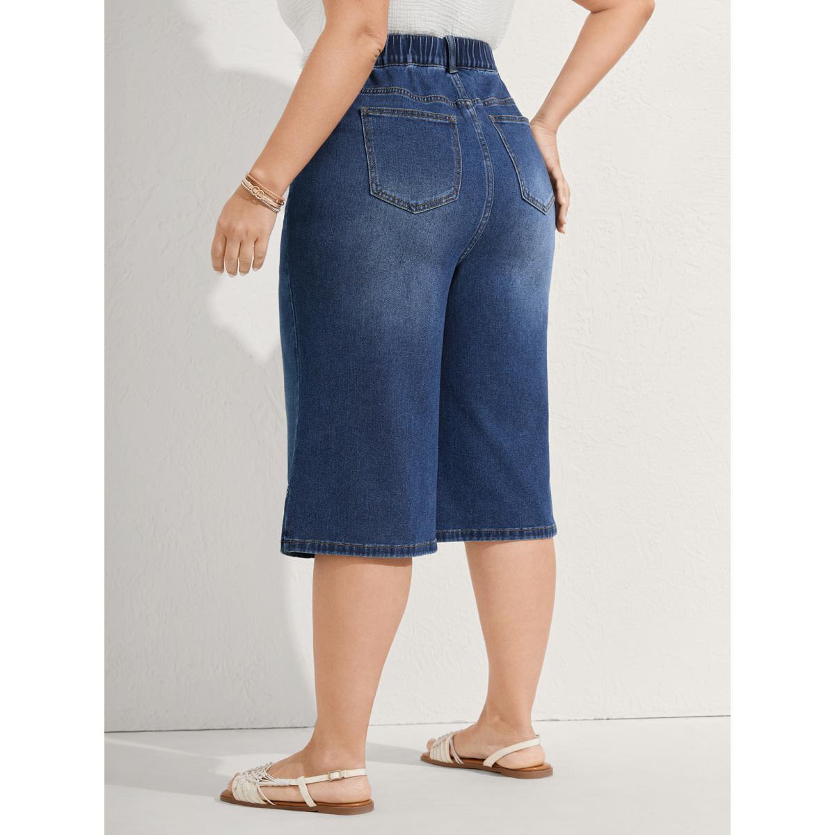 Plus Size Floral Embroidered Elastic Waist Cropped Jeans Women Midblue Medium stretch Slanted pocket Jeans BloomChic 20/2X Product Image