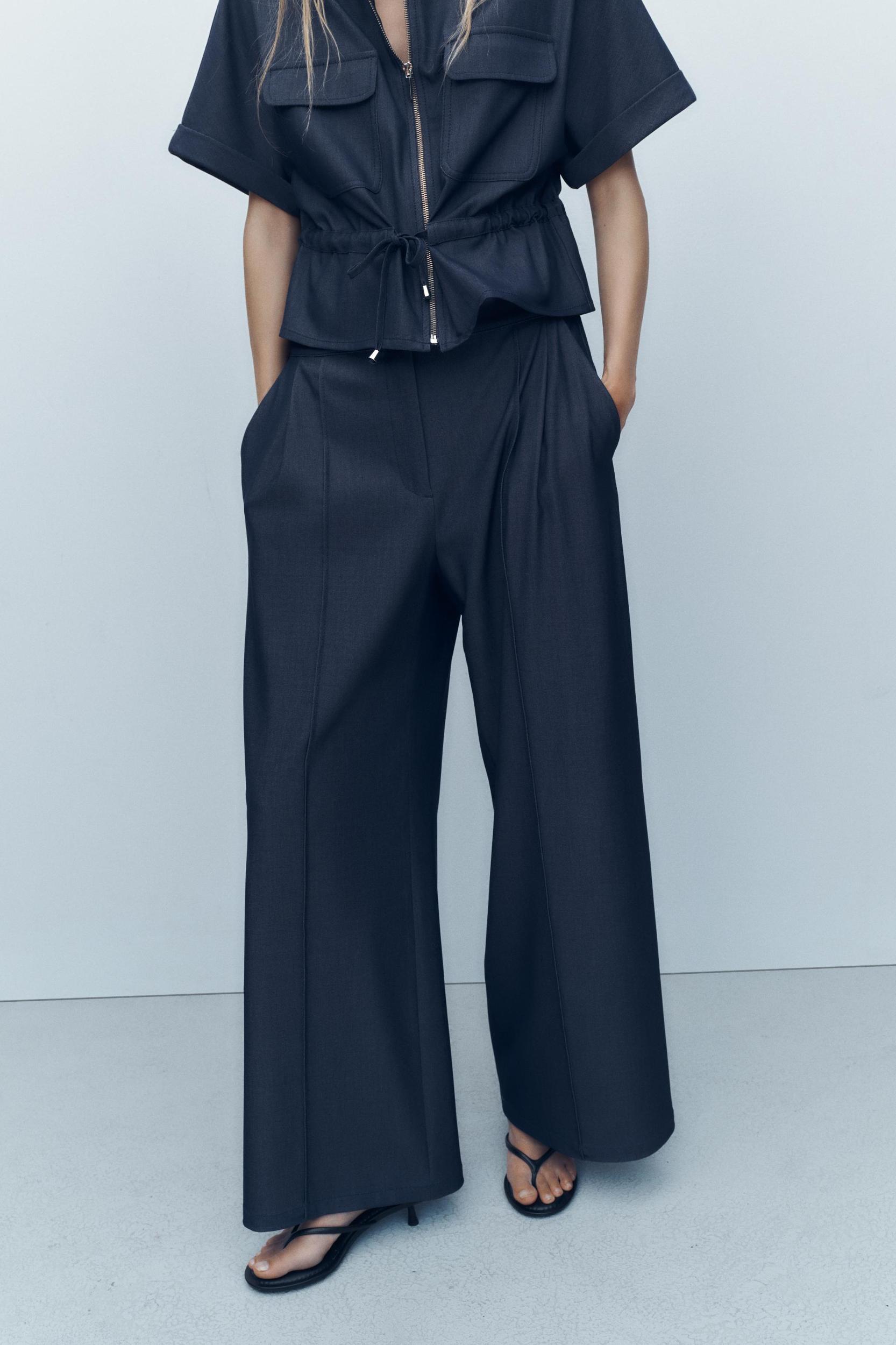 PLEATED WIDE LEG PANTS Product Image