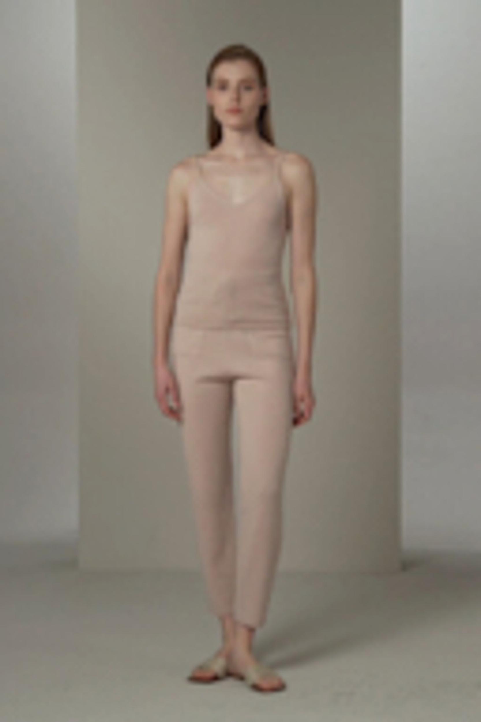 LILYSILK Cashmere Vests Womens - Toffee Sustainable Cashmere - Versatile Winter Essential Top M Product Image