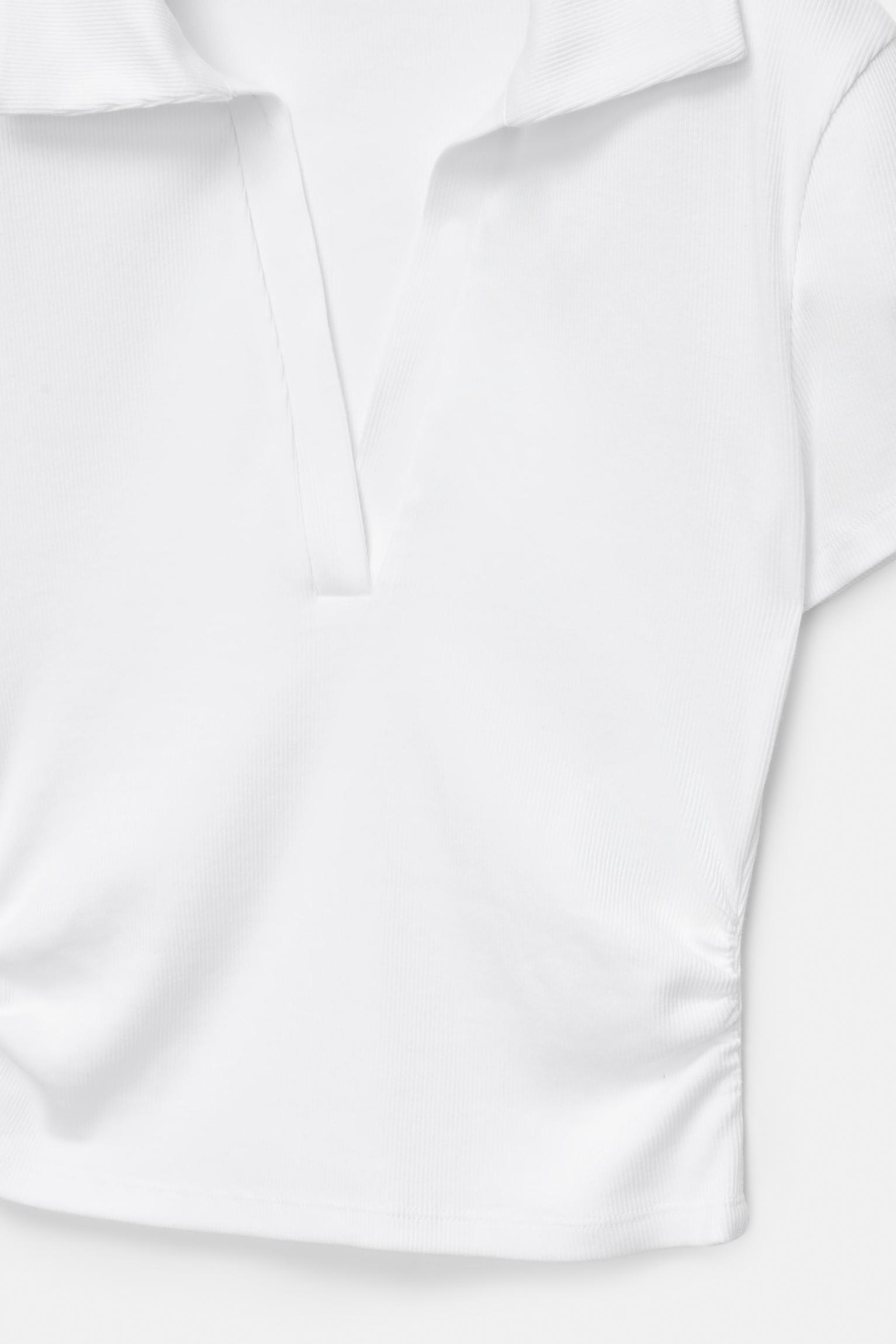 Cropped short sleeve polo shirt Product Image