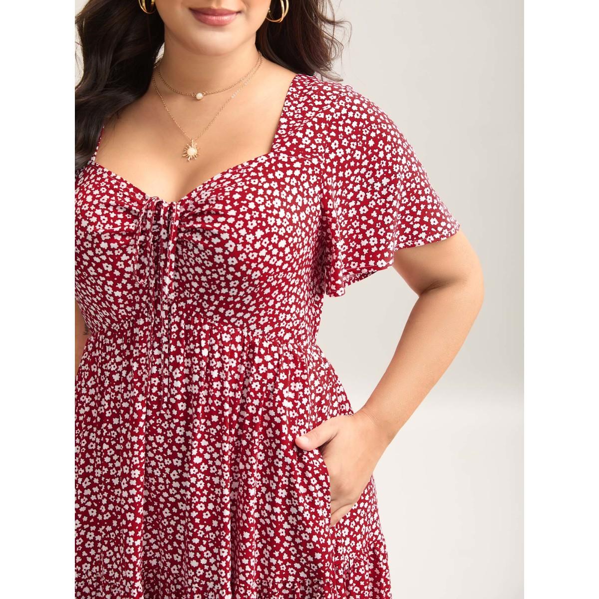 Plus Size Ditsy Floral Sweetheart Drawstring Pocket Tiered Dress Burgundy Women Timeless Non V-neck Short sleeve Curvy Midi Dress BloomChic 14-16/1X Product Image