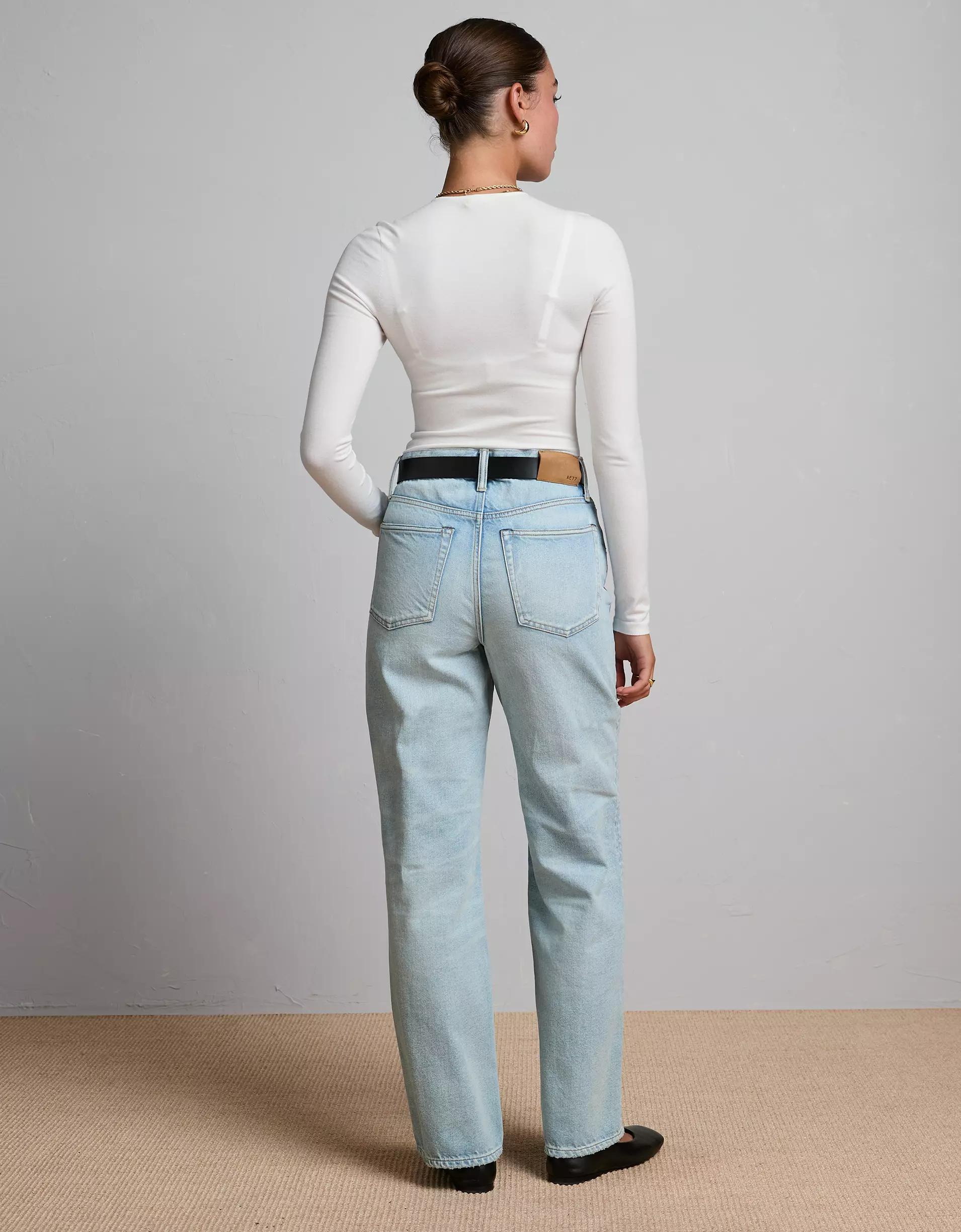 AE77 Premium Stovepipe Jean Product Image