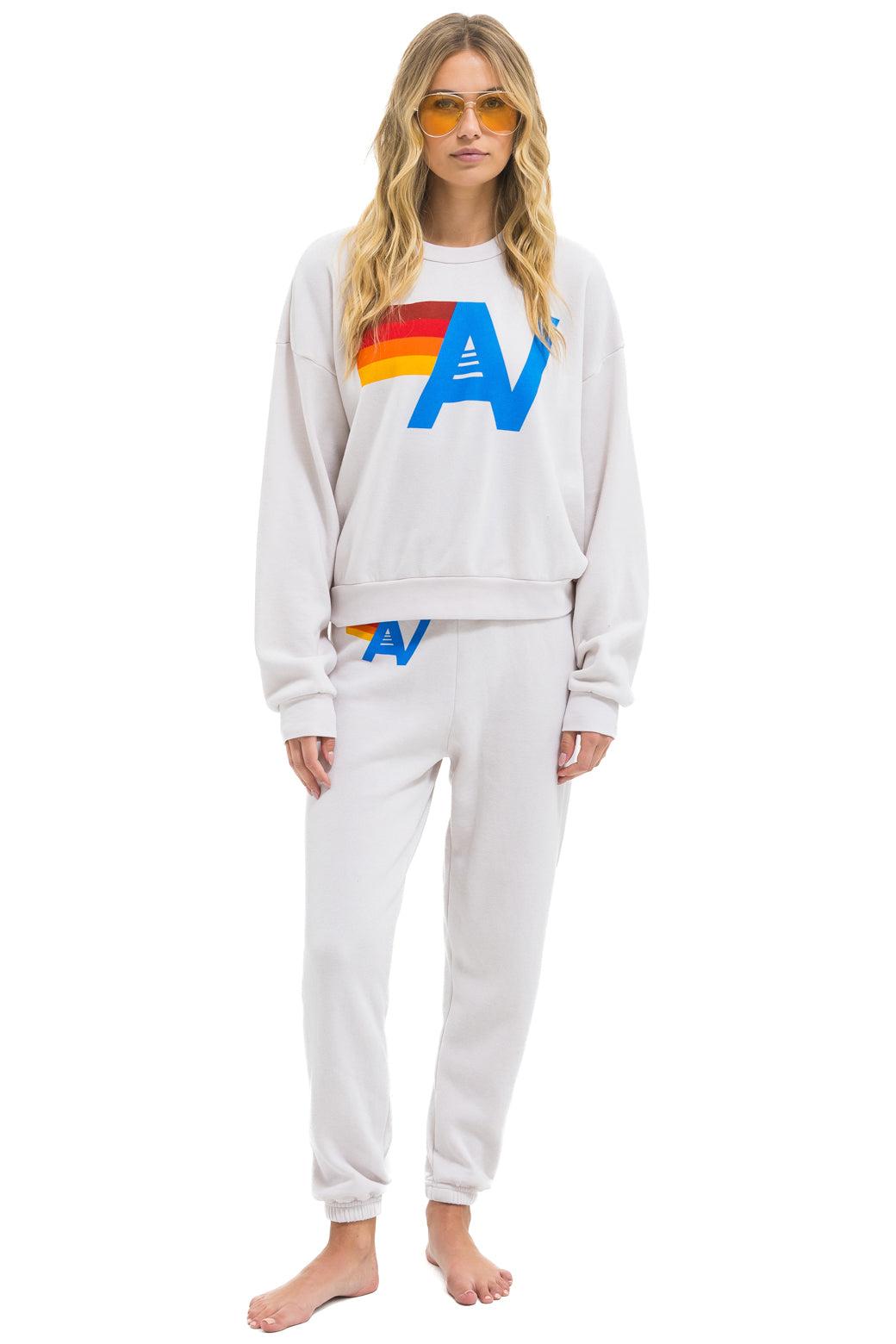 LOGO SWEATPANTS - DOVE Female Product Image