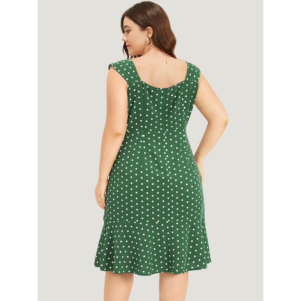 Plus Size Polka Dot Ruffle Hem Pocket Square Neck Sleeveless Dress Green Women Elegant Pocket Square Neck Sleeveless Curvy Knee Dress BloomChic 18-20/2X Product Image