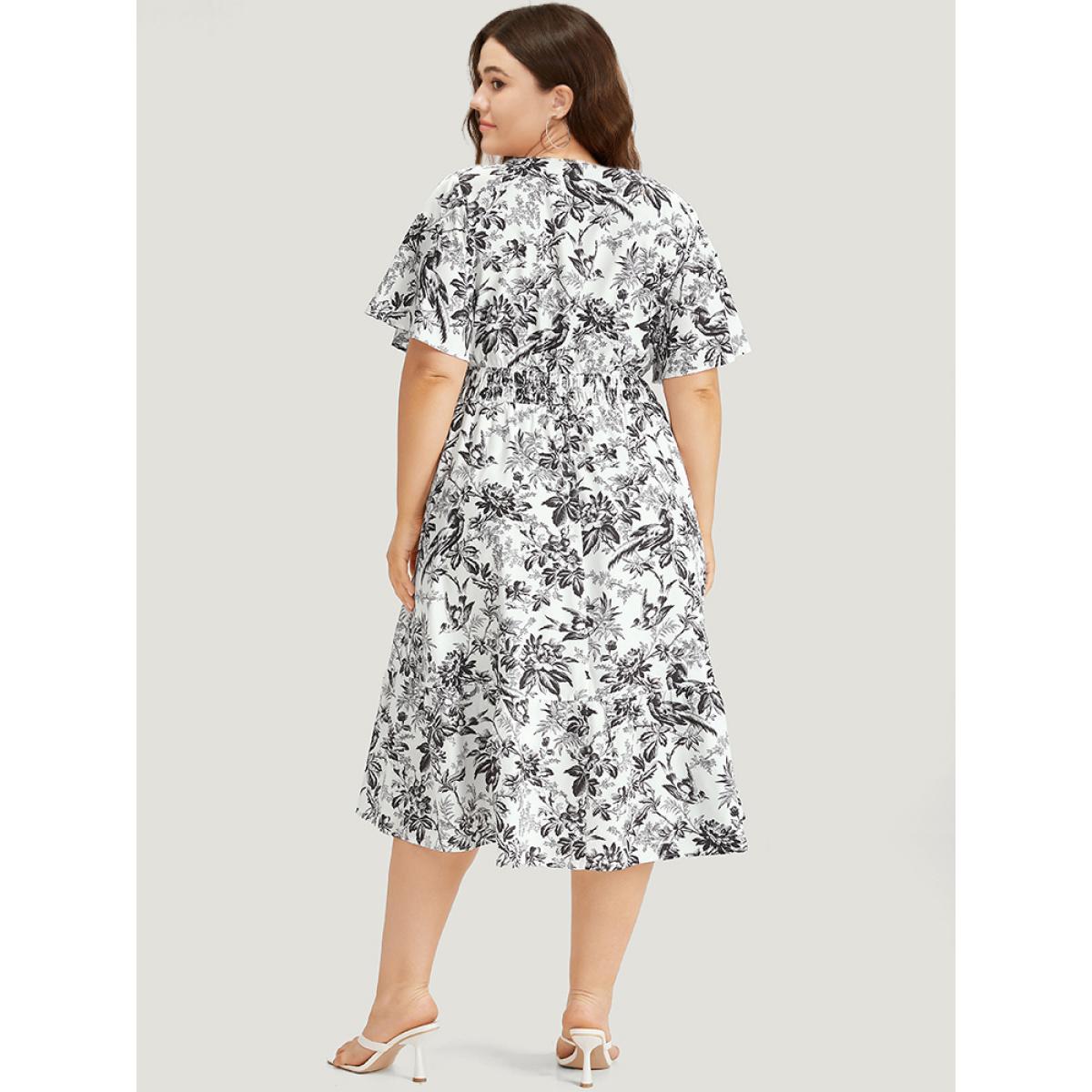 Plus Size Silhouette Floral Print Shirred Notched Pocket Ruffles Dress Black Women Elegant Shirred Notched collar Short sleeve Curvy Midi Dress BloomChic 22-24/3X Product Image