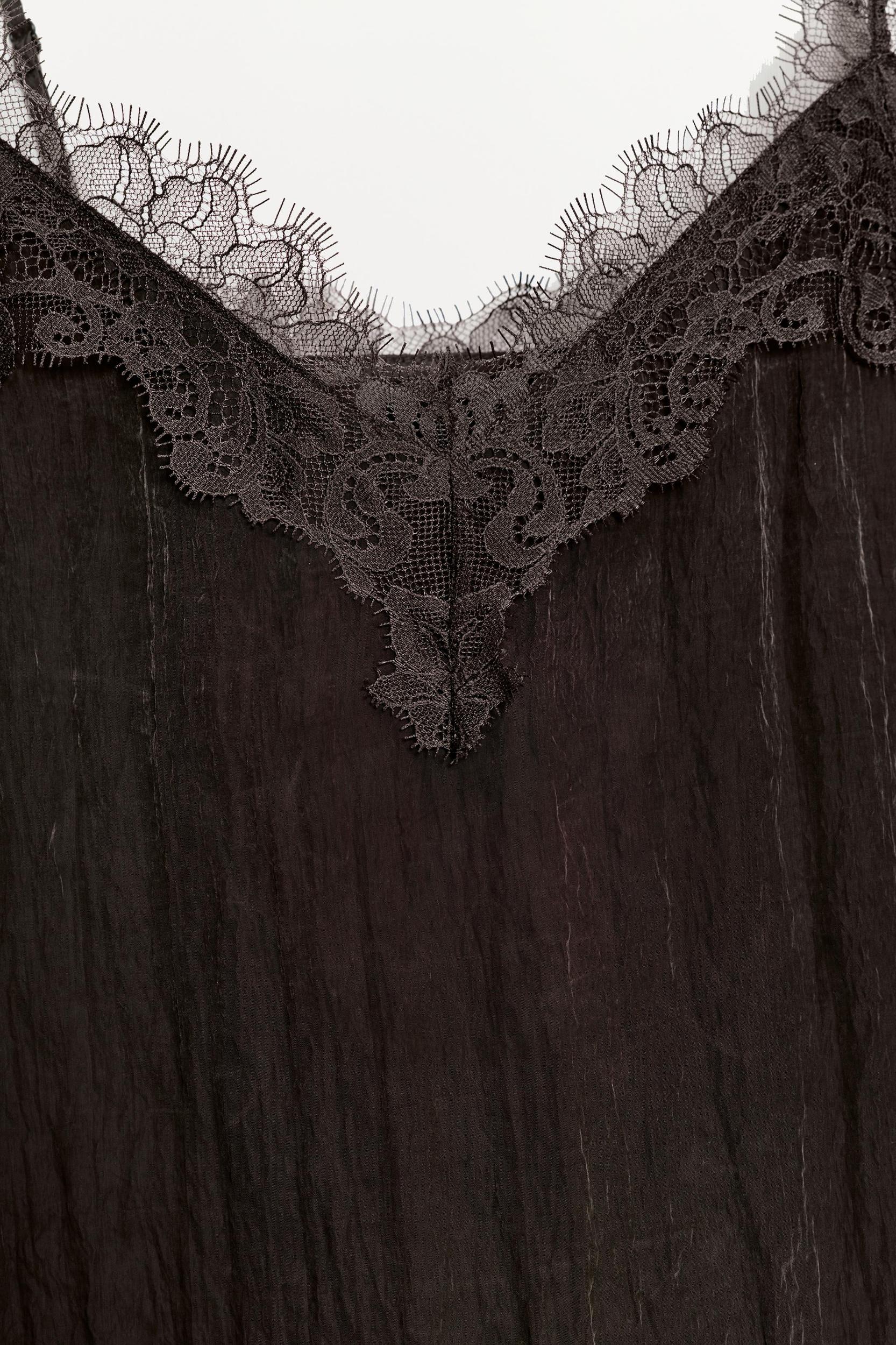 LACE CAMISOLE TOP Product Image