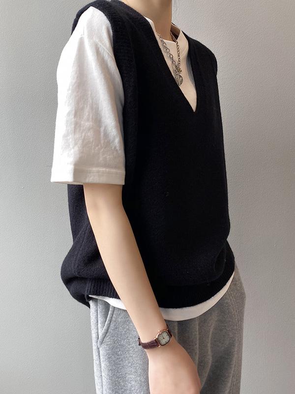 Simple 9 Colors V-Neck Loose Sleeveless Vest Product Image