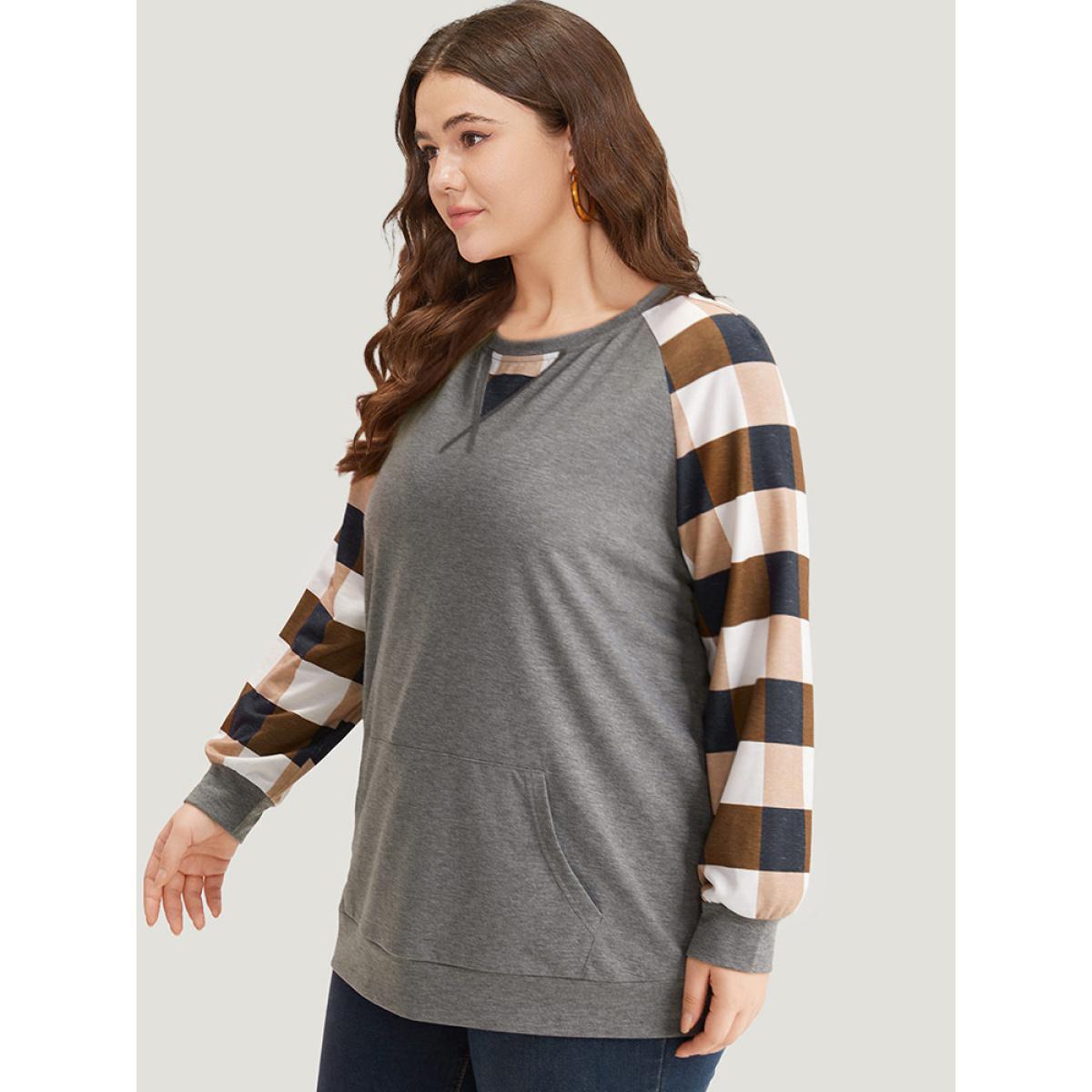 Plus Size Colorblock Contrast Pocket Stitch Sweatshirt Women Gray Casual Elastic cuffs Round Neck Dailywear Sweatshirts BloomChic 30/6X Product Image