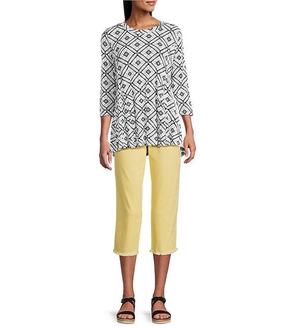 Intro Straight Slim Leg Frayed Hem Capri Pull-On Pants Product Image