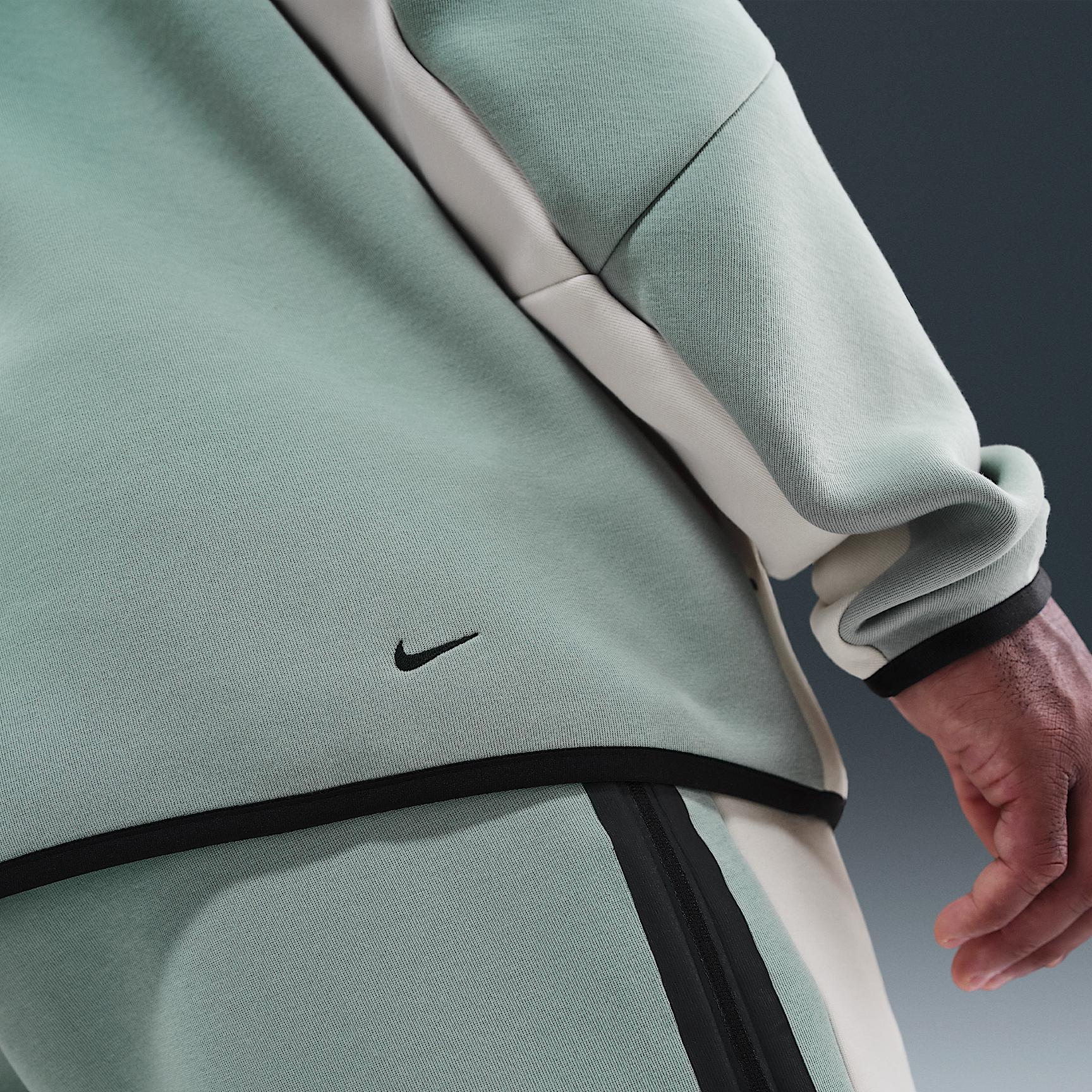 Nike Men's Tech Fleece Windrunner Full-Zip Jacket Product Image