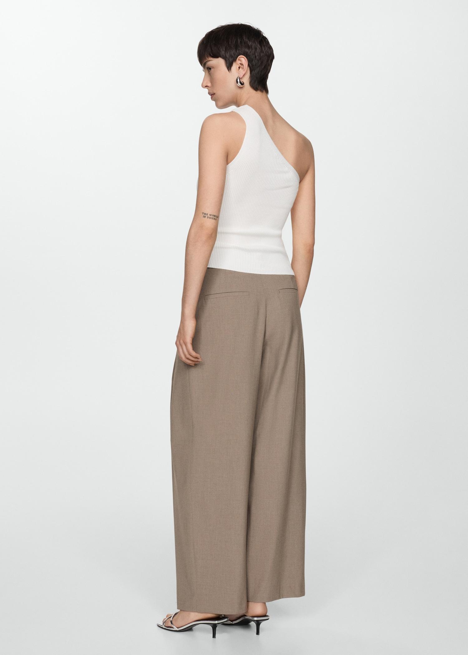 Knit asymmetric top - Women | MANGO USA Product Image