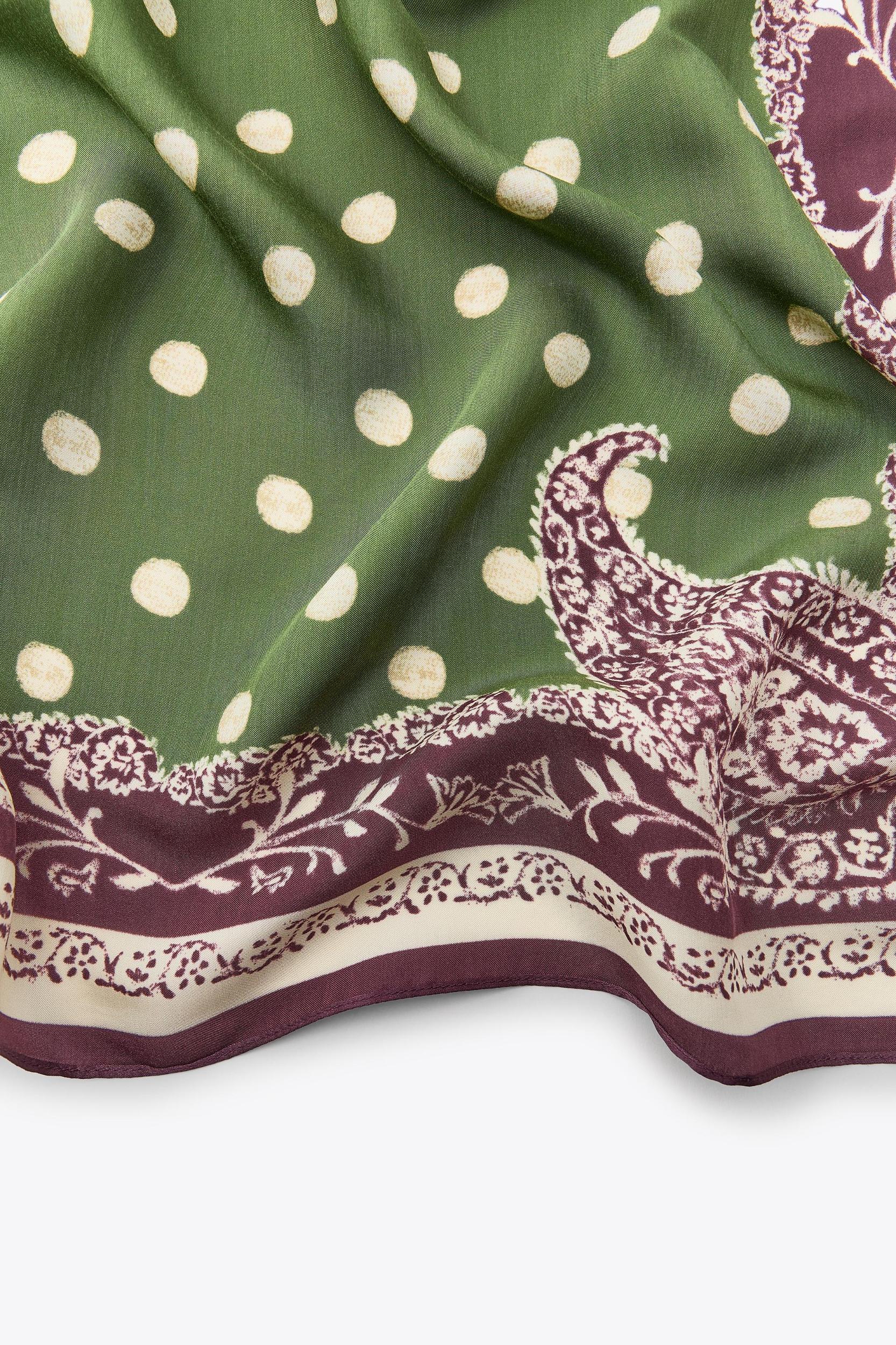 POLKA DOT PRINT SCARF Product Image