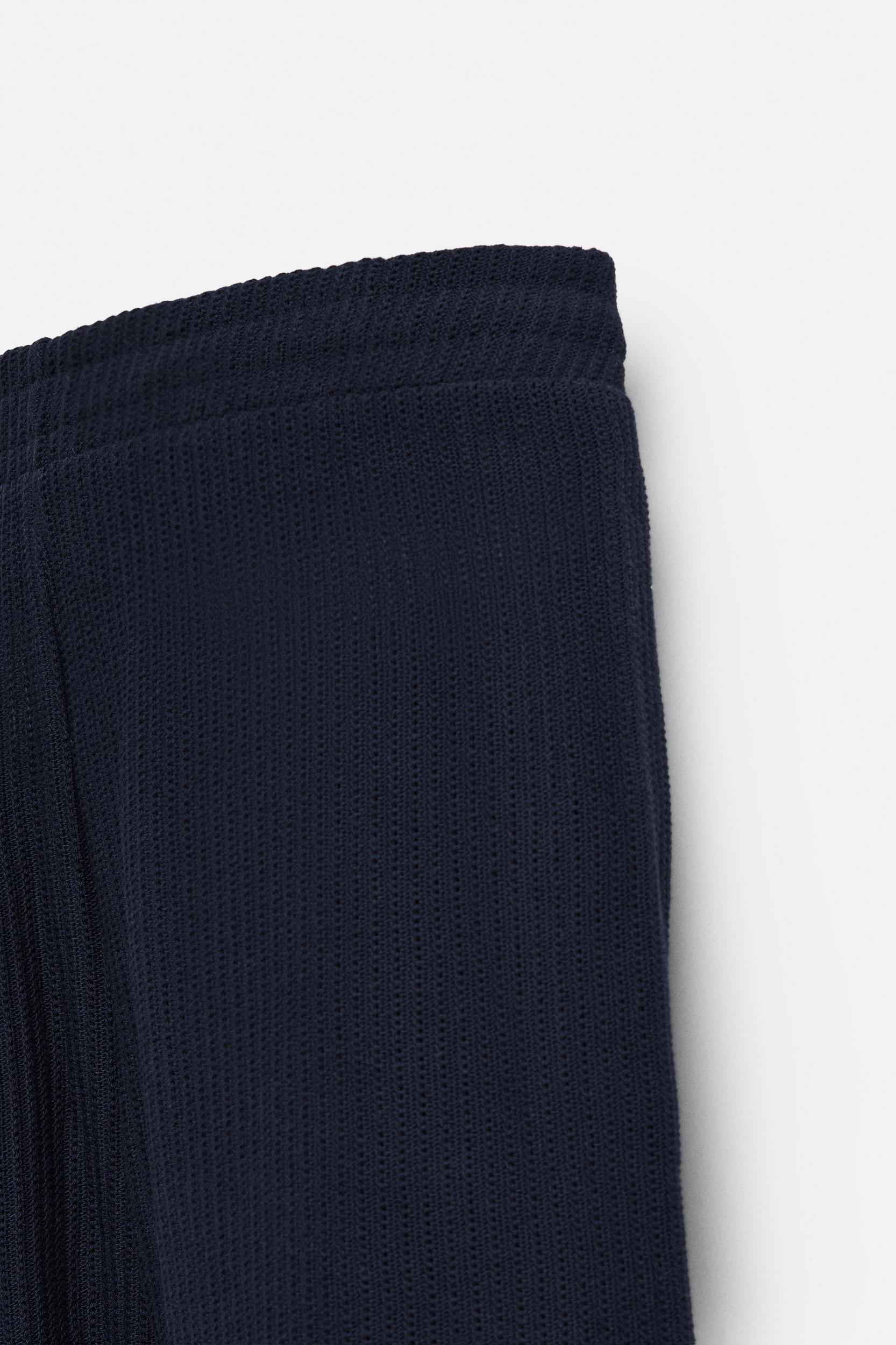 OPEN WEAVE TEXTURED SHORTS Product Image