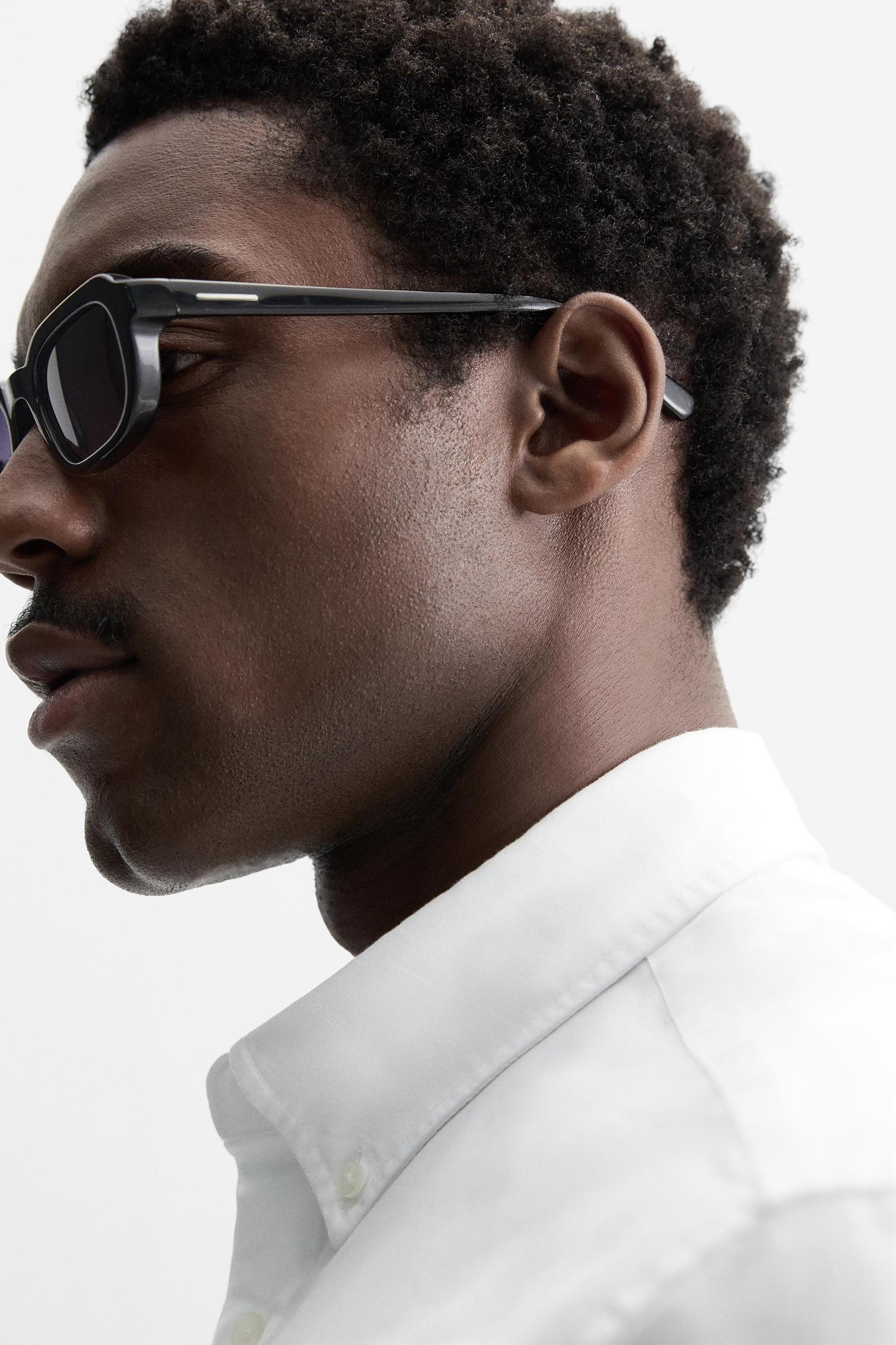 TEXTURED OXFORD SHIRT Product Image