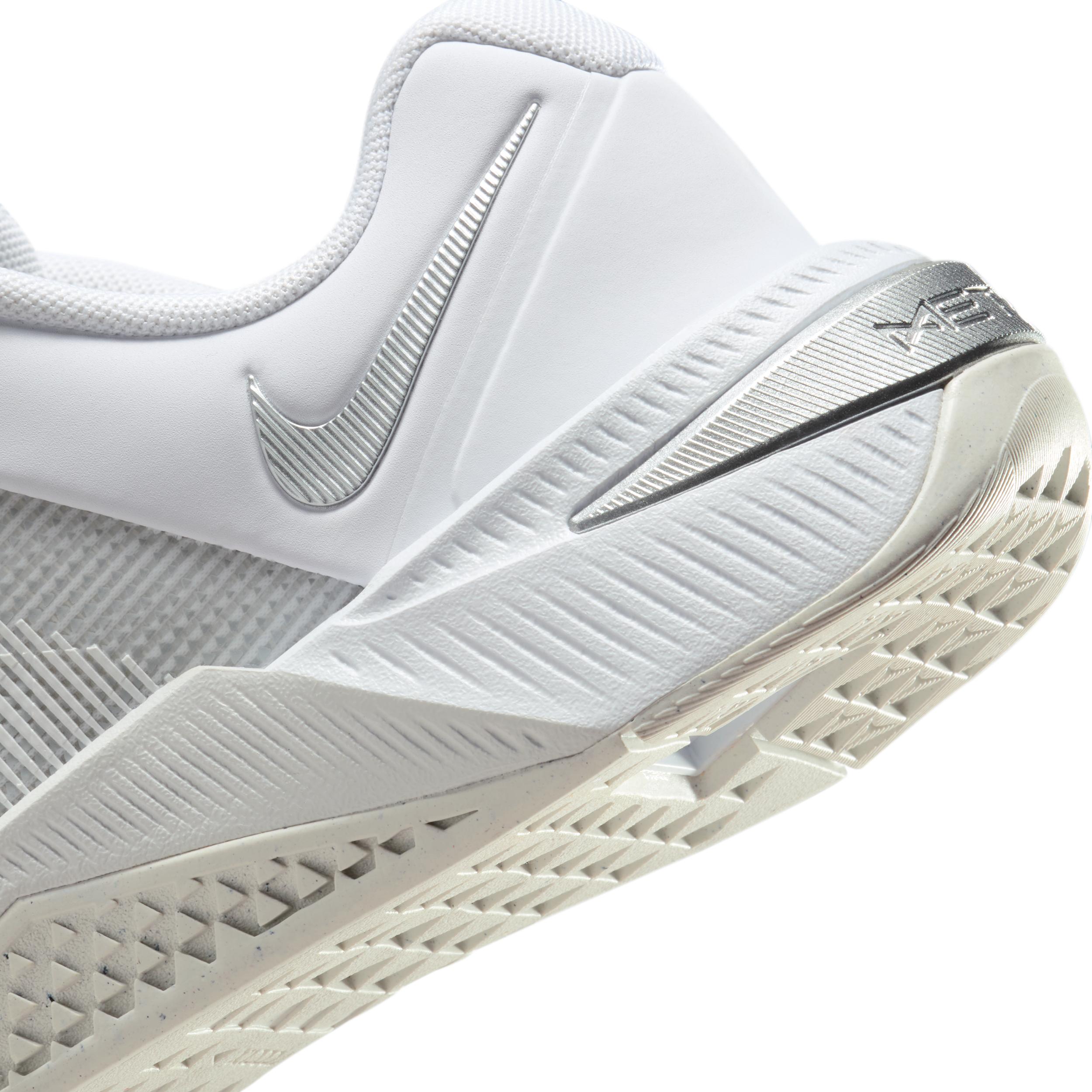 Nike Womens Metcon 10 Workout Shoes | HQ2620-100 Product Image