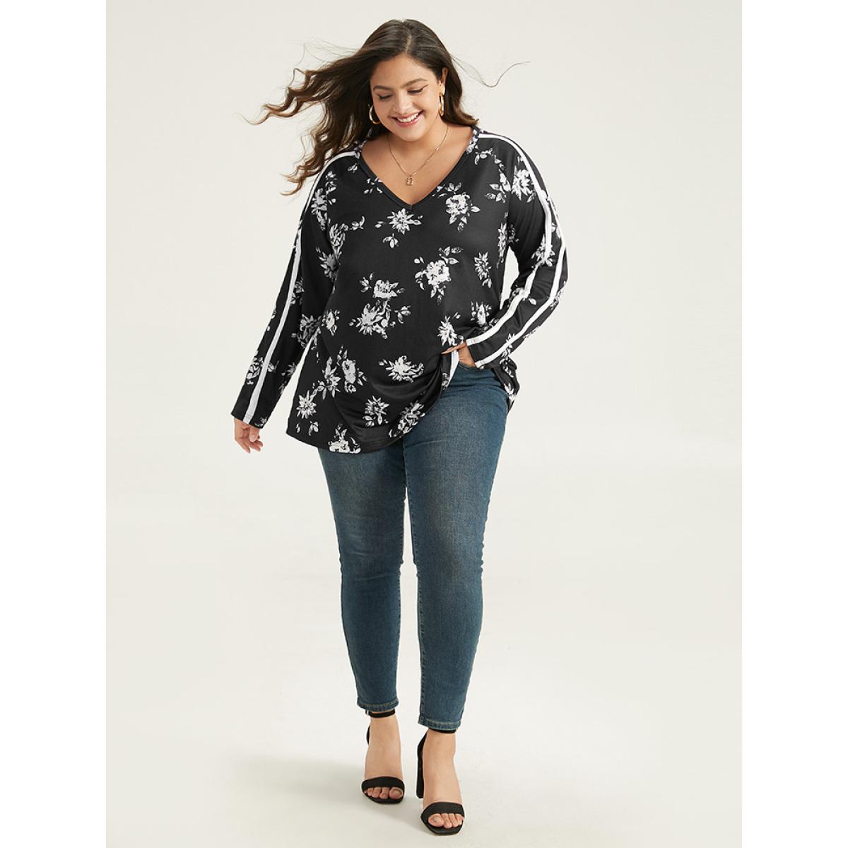 Plus Size Floral Raglan Sleeve Contrast Trim Sweatshirt Women Black Elegant Printed V-neck Everyday Sweatshirts BloomChic 12/L Product Image