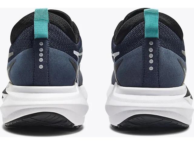 Men's | Diadora Mythos Blushield Vigore 3 Product Image