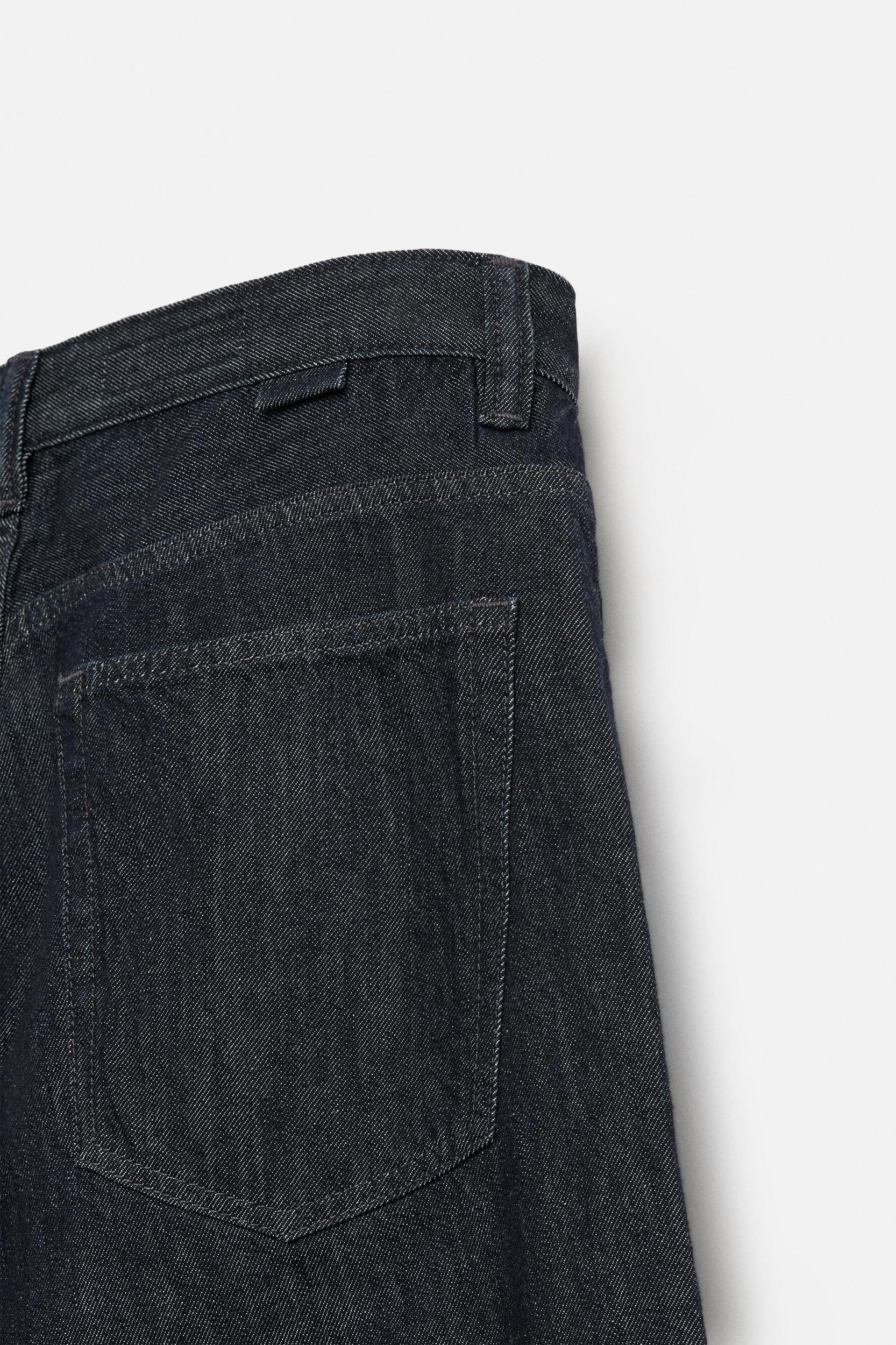 LIGHTWEIGHT BAGGY FIT JEANS Product Image